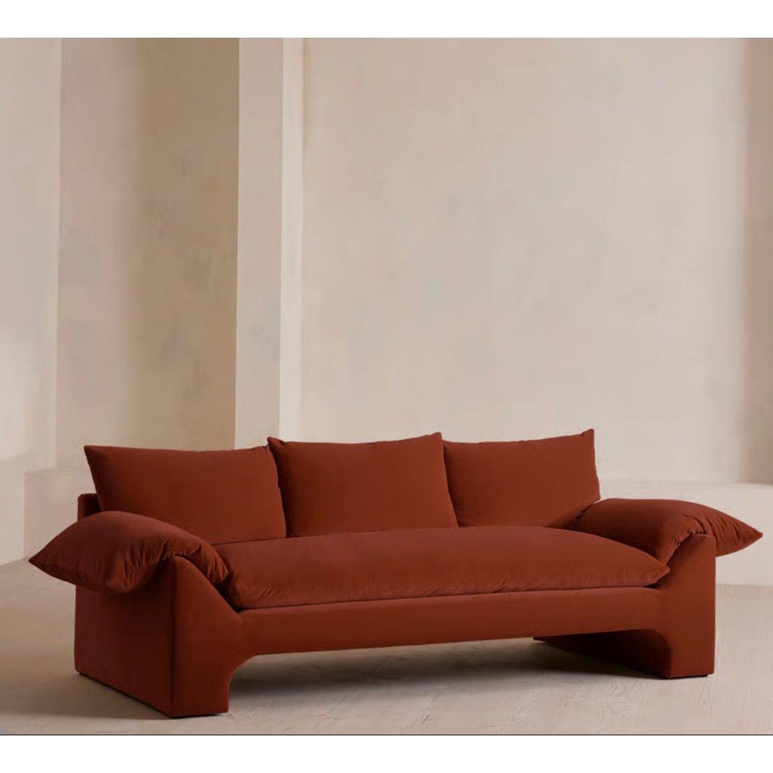 Lumira Kadife Sofa