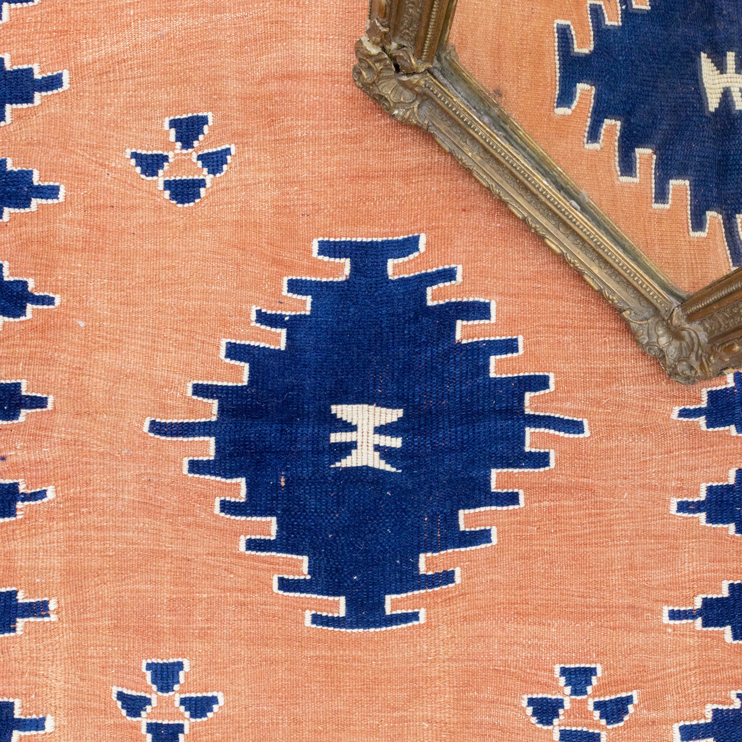 Manyas Geometrik Desenli Yün Halı Kilim 94x121 cm-Kilim & Halı-Soho Antiq-NowShopFun