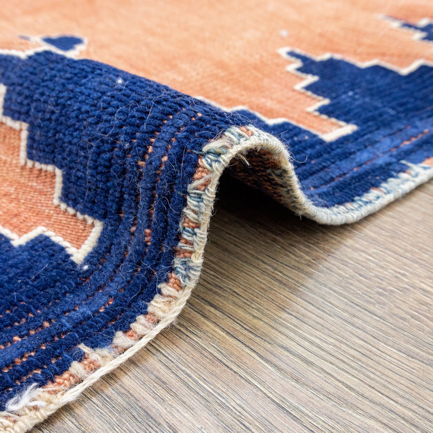 Manyas Geometrik Desenli Yün Halı Kilim 94x121 cm-Kilim & Halı-Soho Antiq-NowShopFun