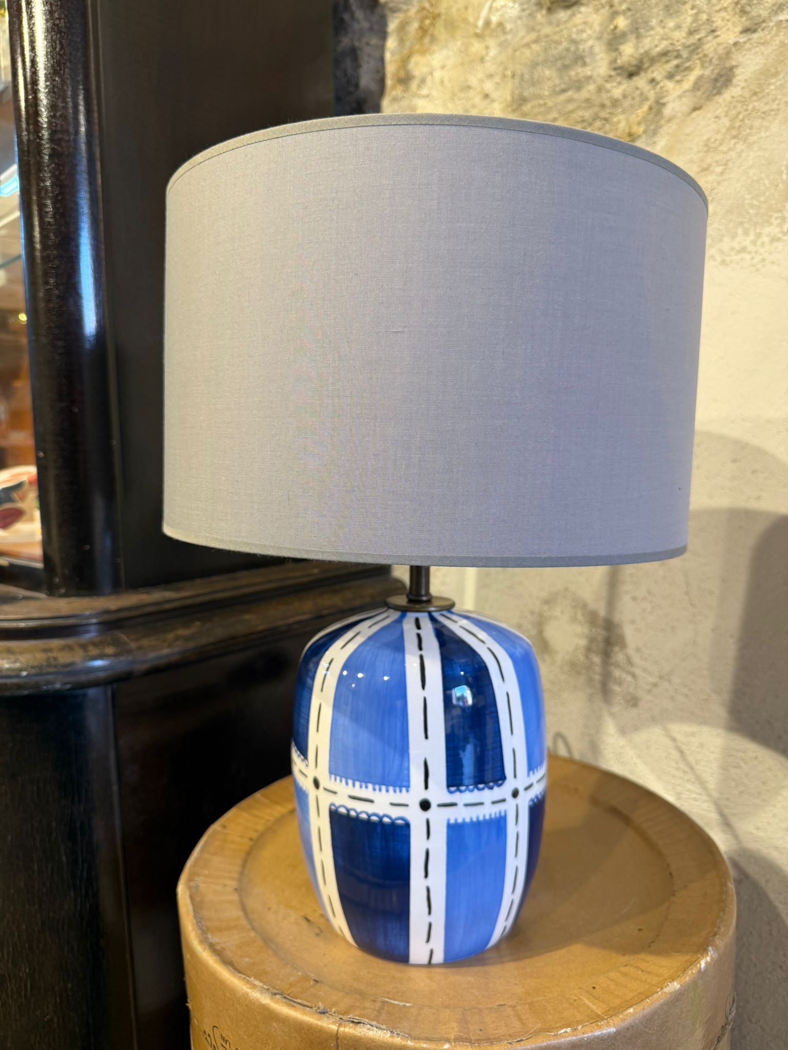 Mavi Blok Desenli Seramik Abajur