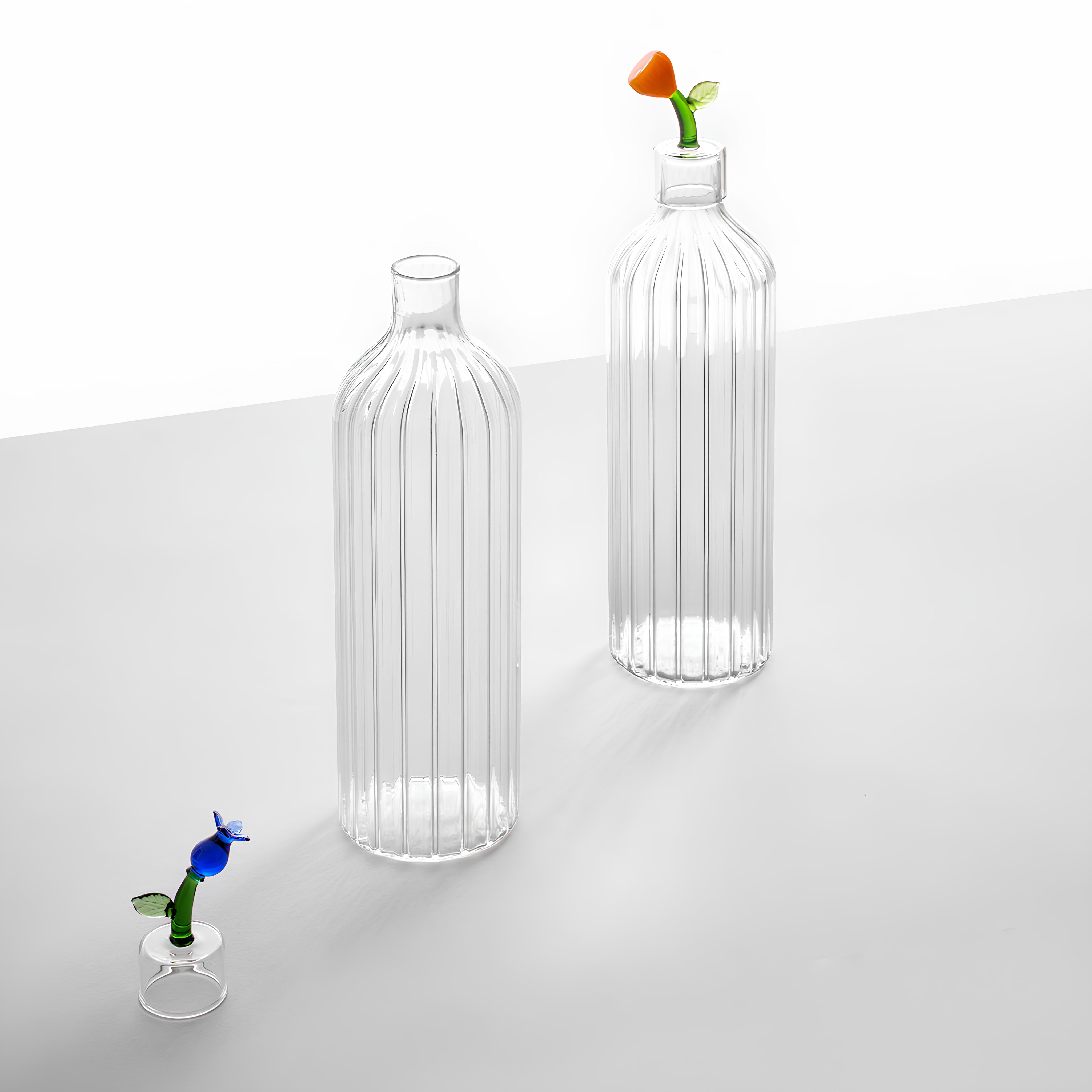 Mavi Çiçek Figürlü Cam Şişe