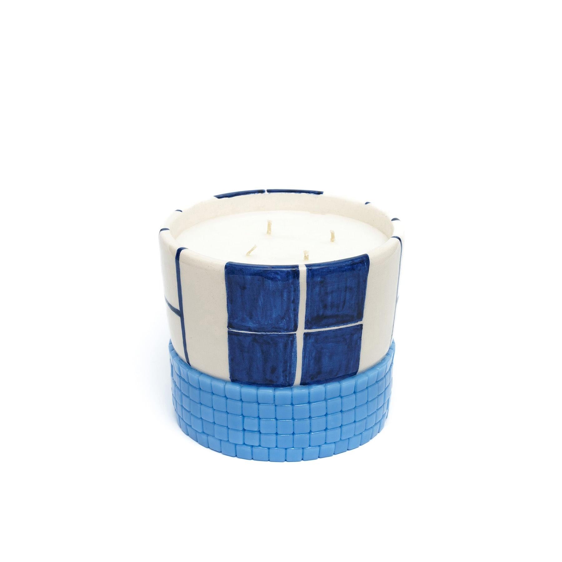 Mavi Çizgili Mum