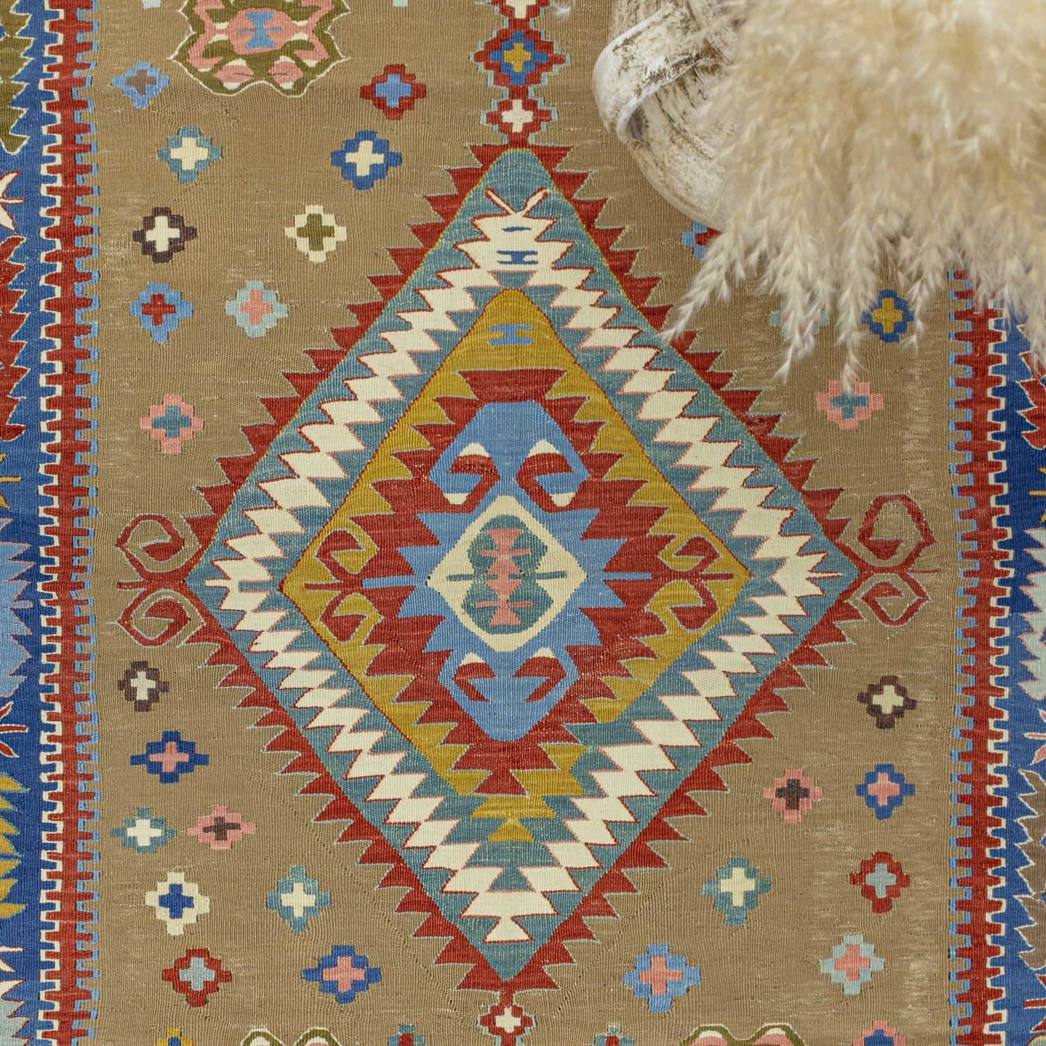 Meerim Etnik Tasarımlı Yün Kilim 120X152 Cm
