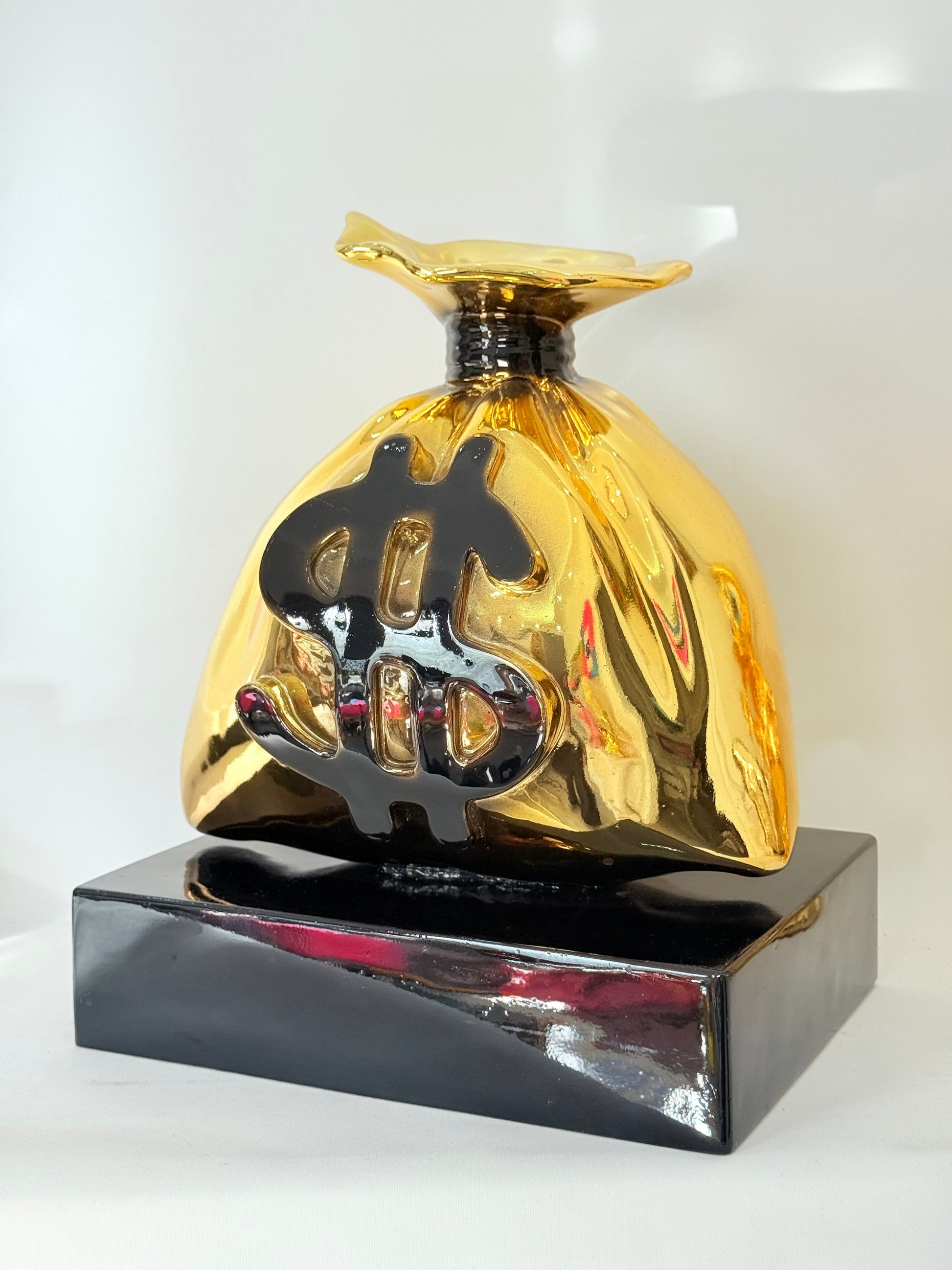 Money Bag Heykeli | Gold Chrome Richie Bag Edition