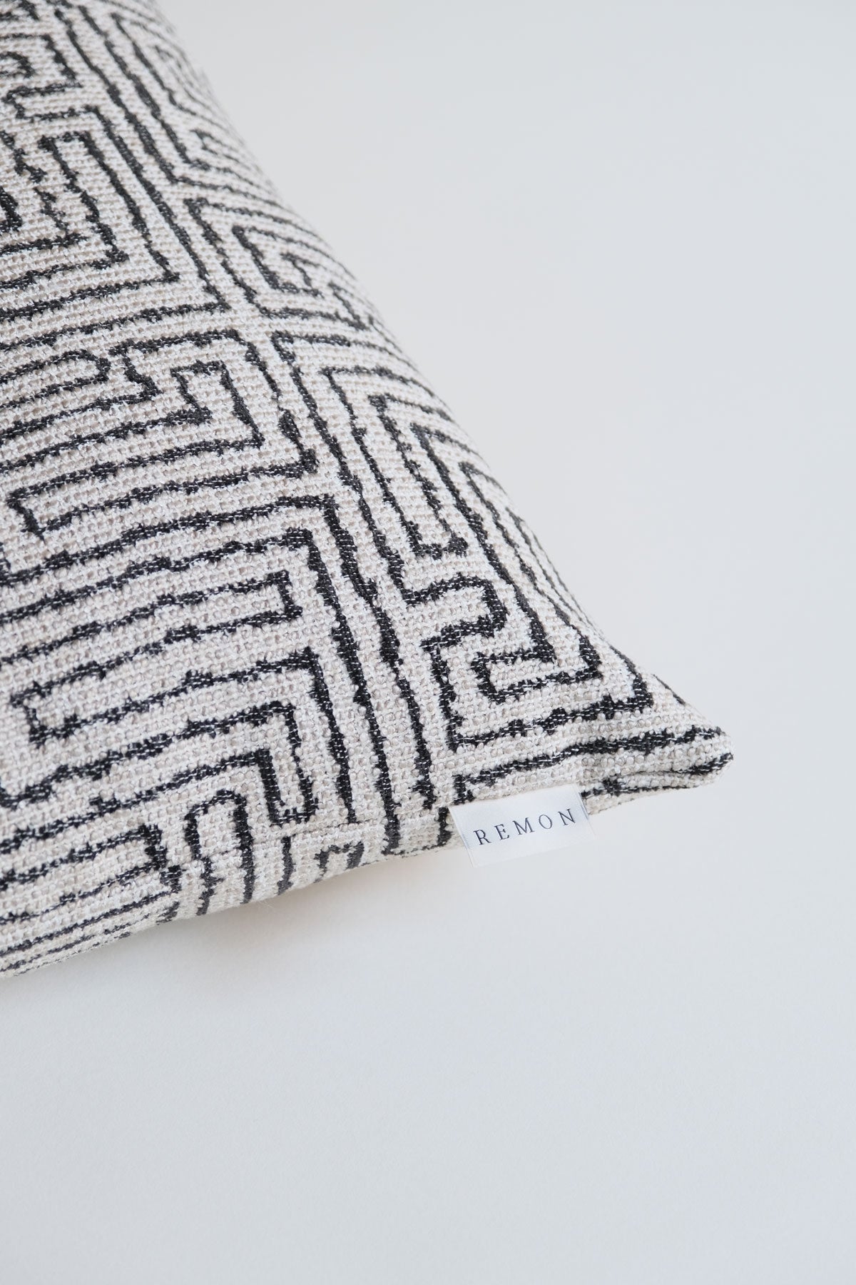 Morven Kırlent-Kırlent-Remon-40x60-NowShopFun