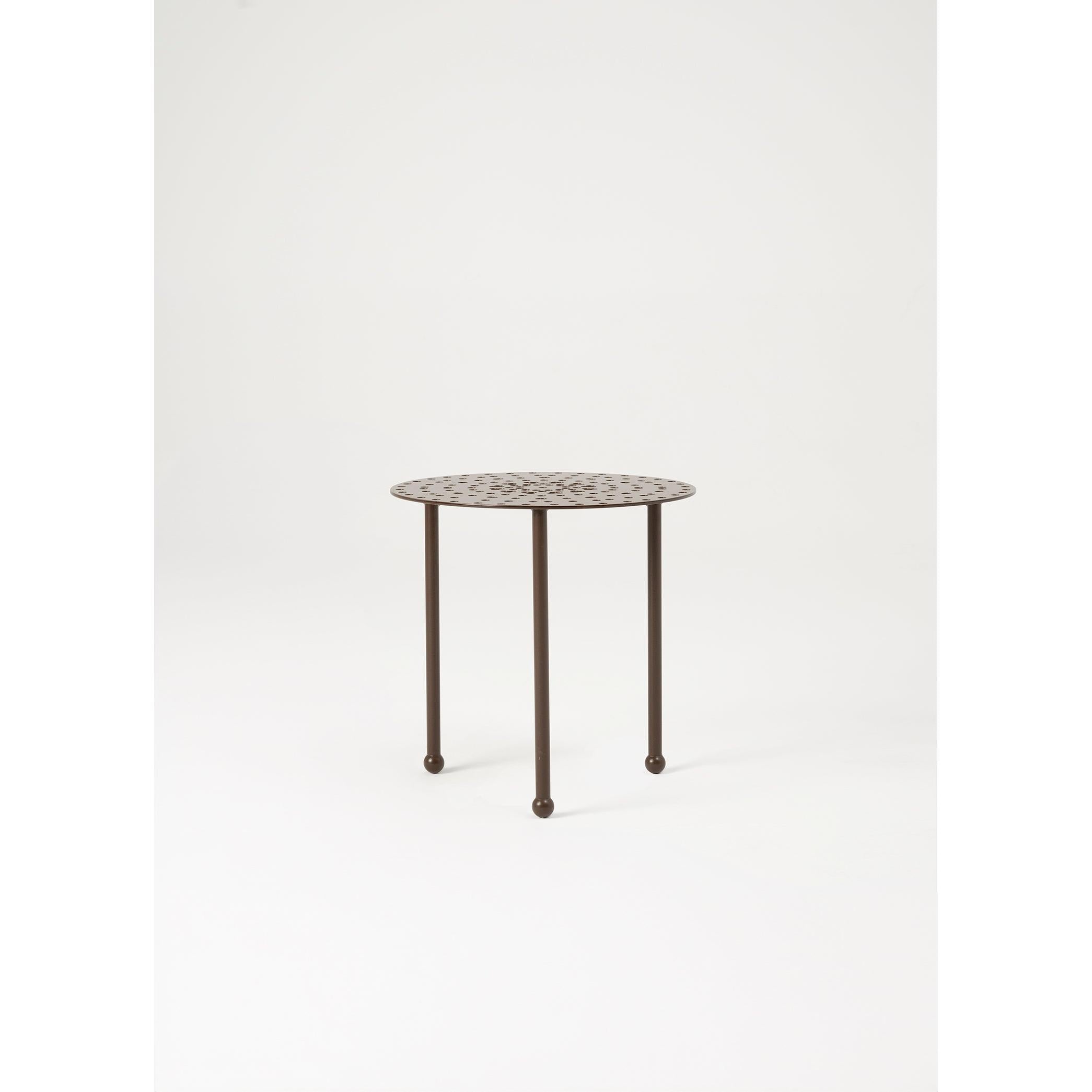 Motif Detaylı Yuvarlak Metal Kahverengi Yan Sehpa