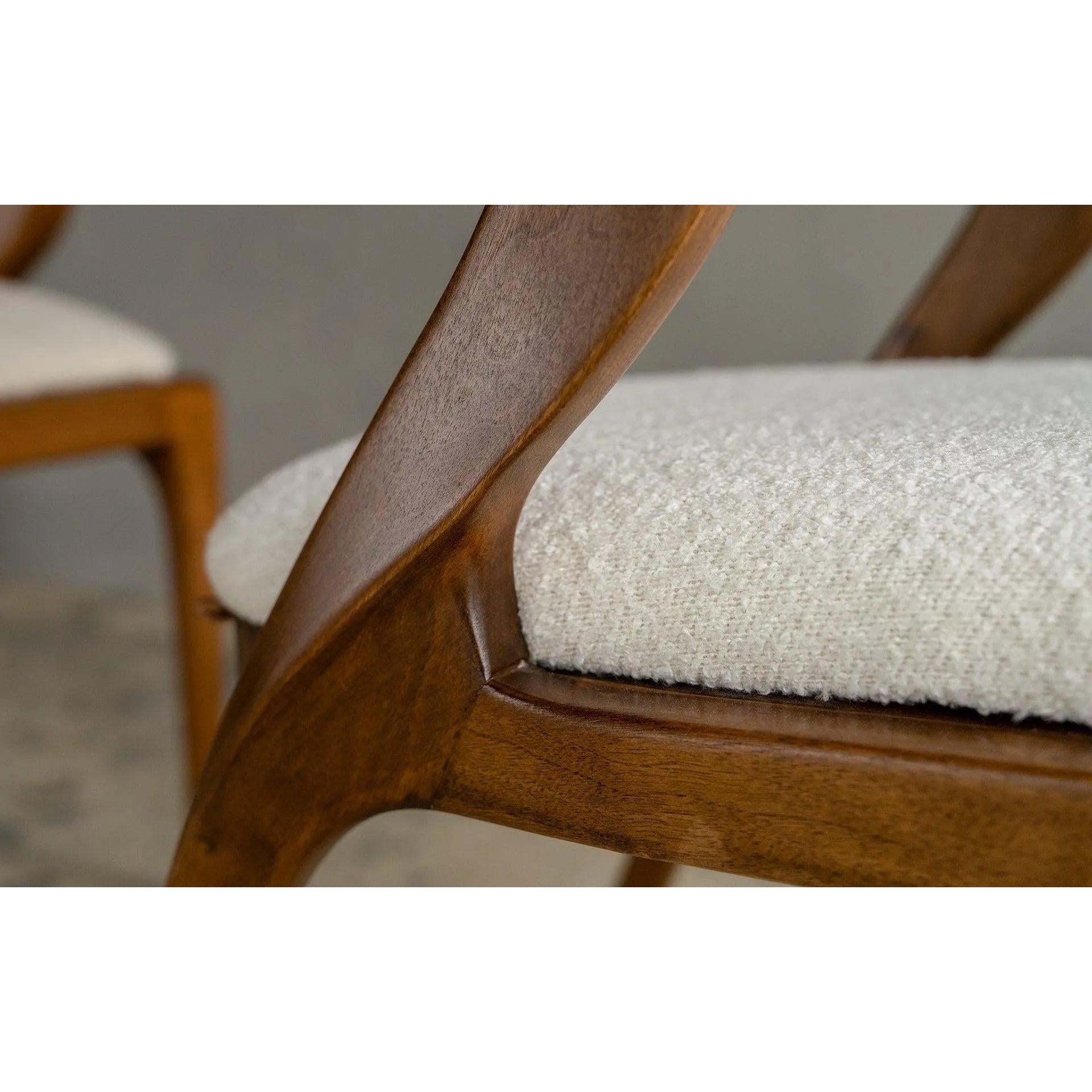 Nana Gürgen Ahşap Sandalye Büyük