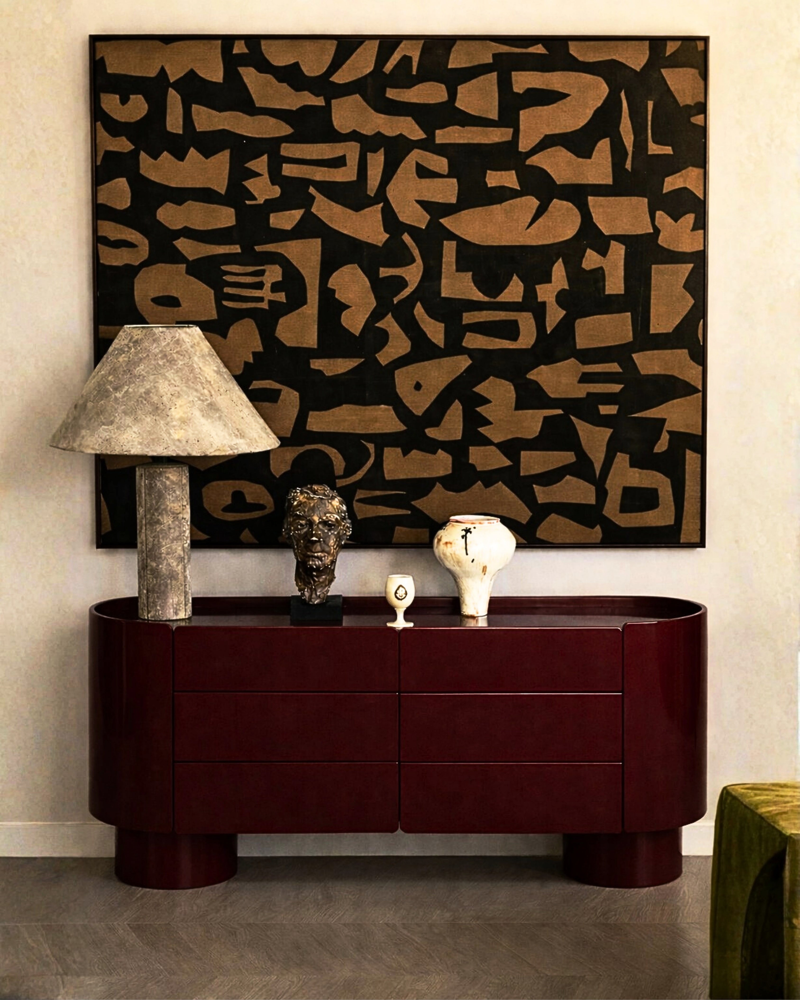 Nina Bordo Parlak Lake Büfe - Konsol