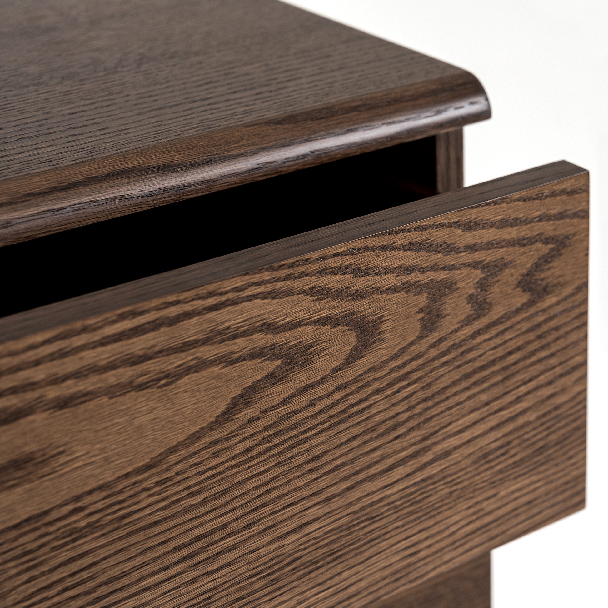 Noah 6 Çekmeceli Şifonyer | Koyu Meşe