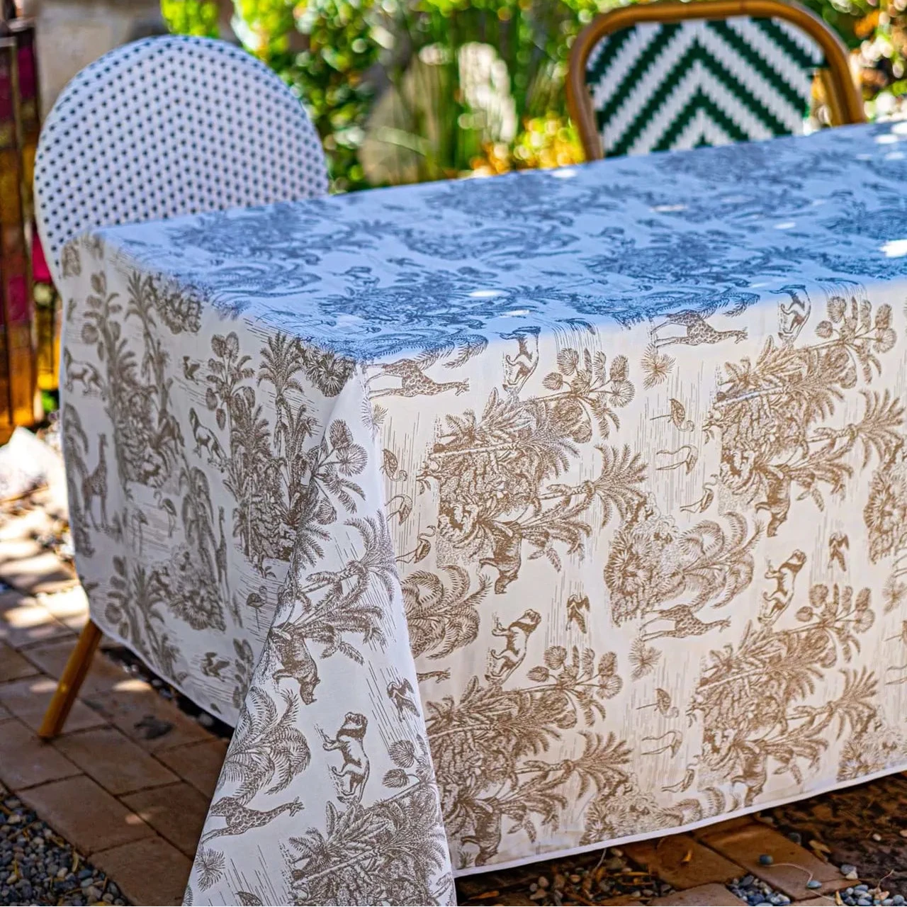 Noc Majorella Bej Masa Örtüsü (Çift Taraflı)