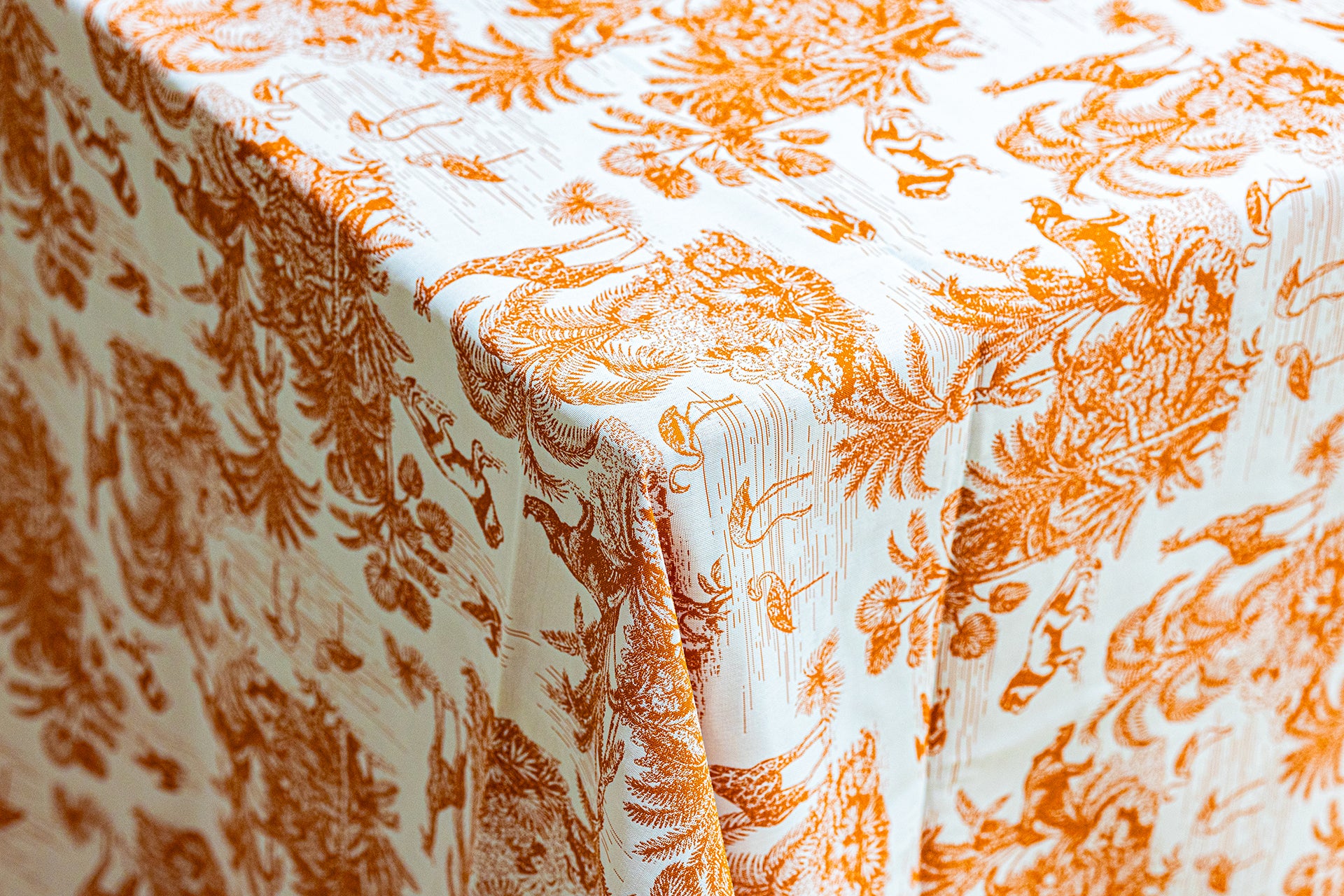 Noc Majorella Turuncu Masa Örtüsü (Çift Taraflı)