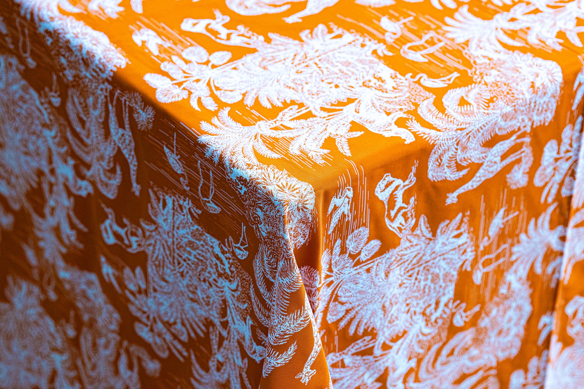 Noc Majorella Turuncu Masa Örtüsü (Çift Taraflı)