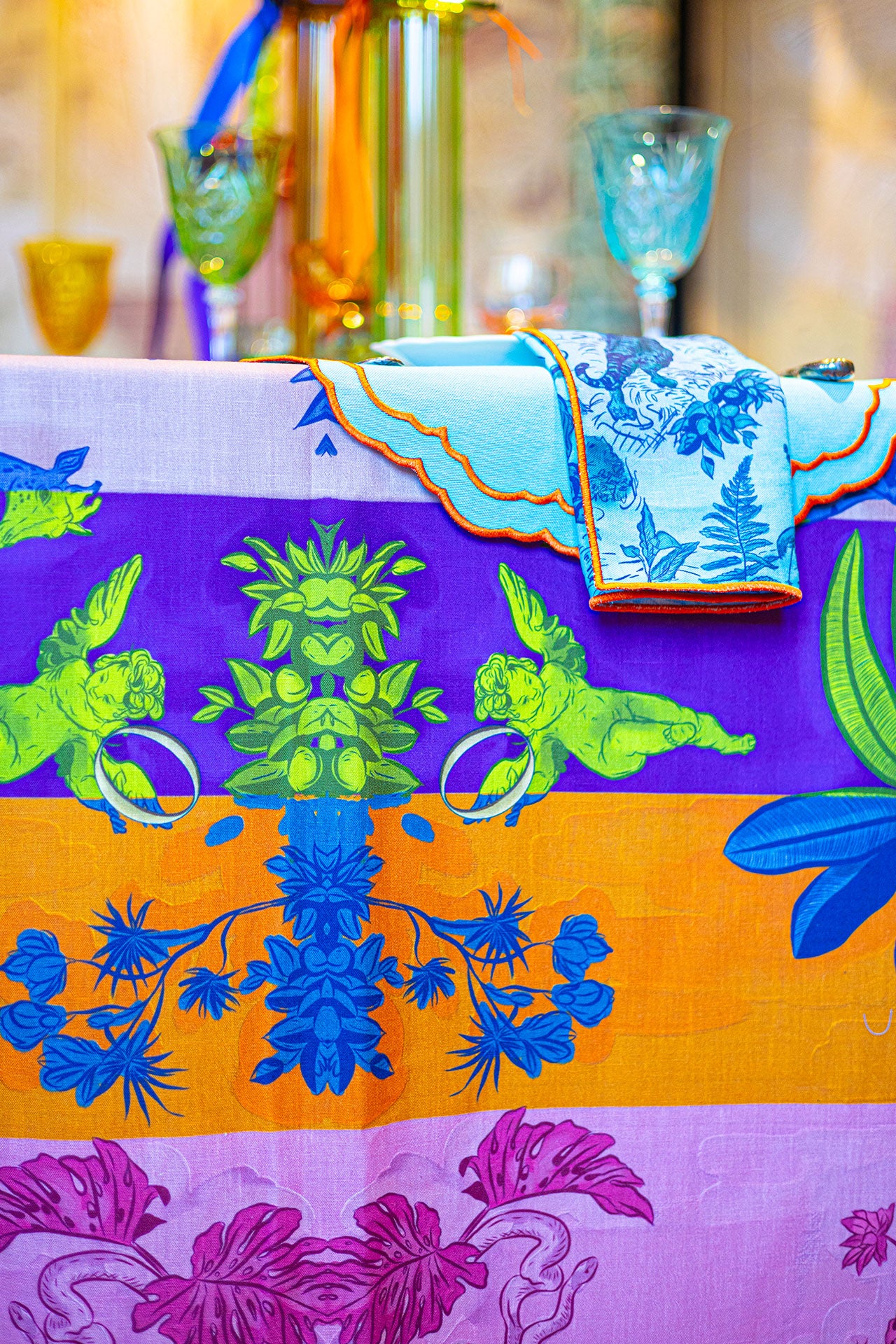 Noc Signature Masa Örtüsü