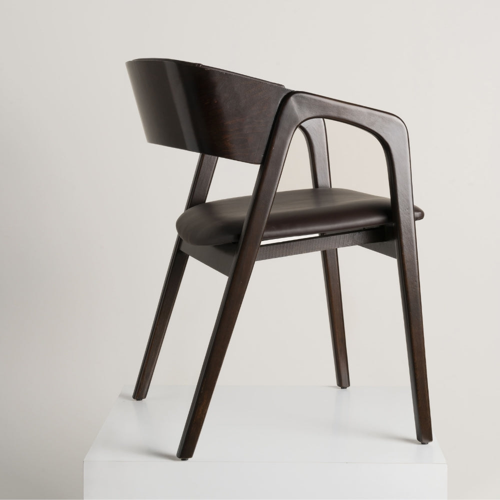 Nona Sandalye