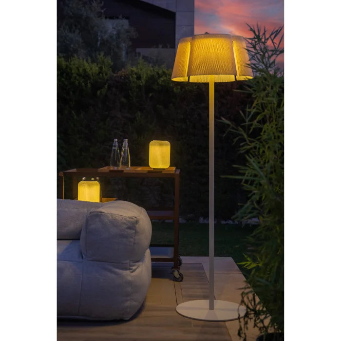 Olii Solar Dış Mekan Lambader | Güneş Enerjili Aydınlatma