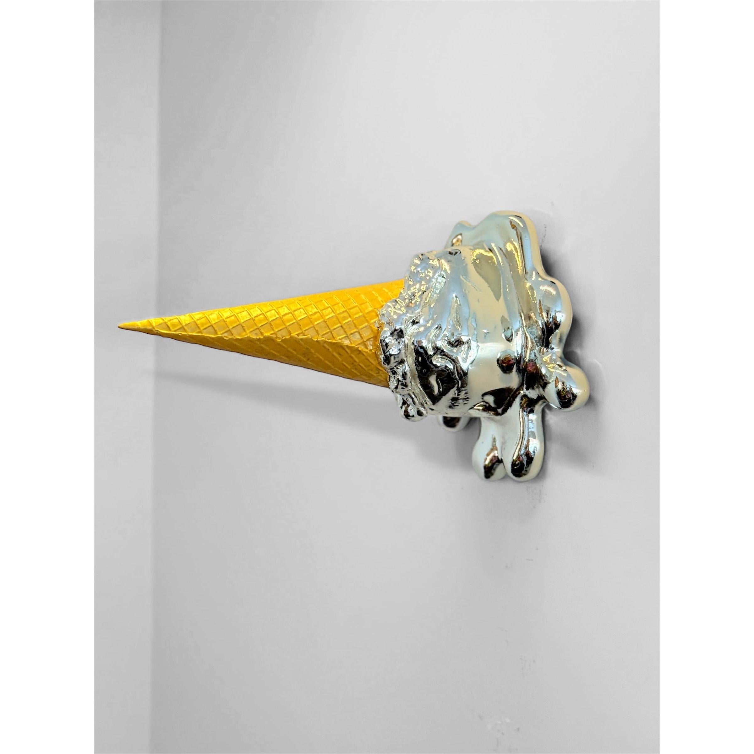 Opps! No.1 – Gümüş Krom Kaplama Dondurma Heykeli