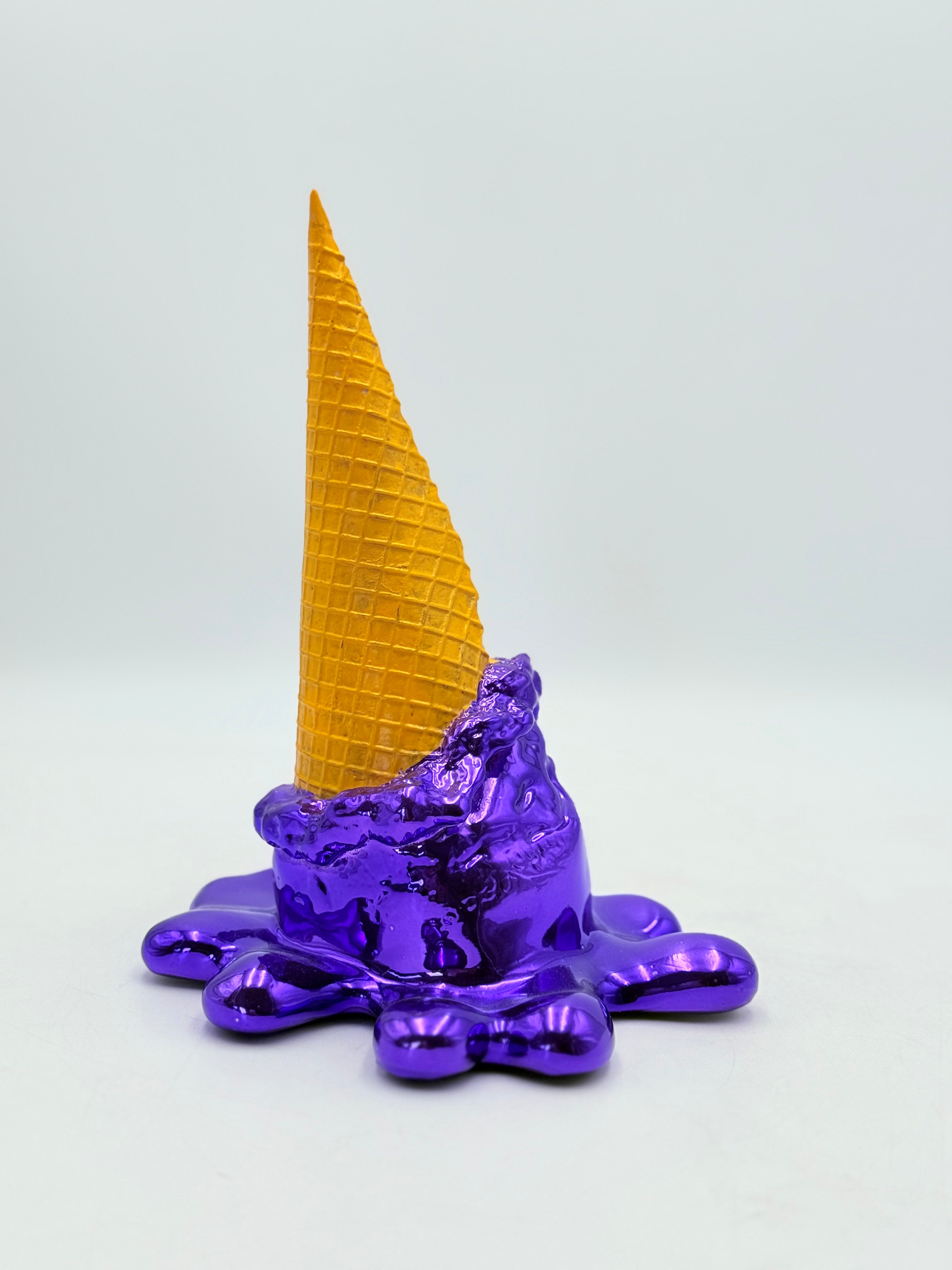 Opps! No.1 – Mor Krom Kaplama Dondurma Heykeli