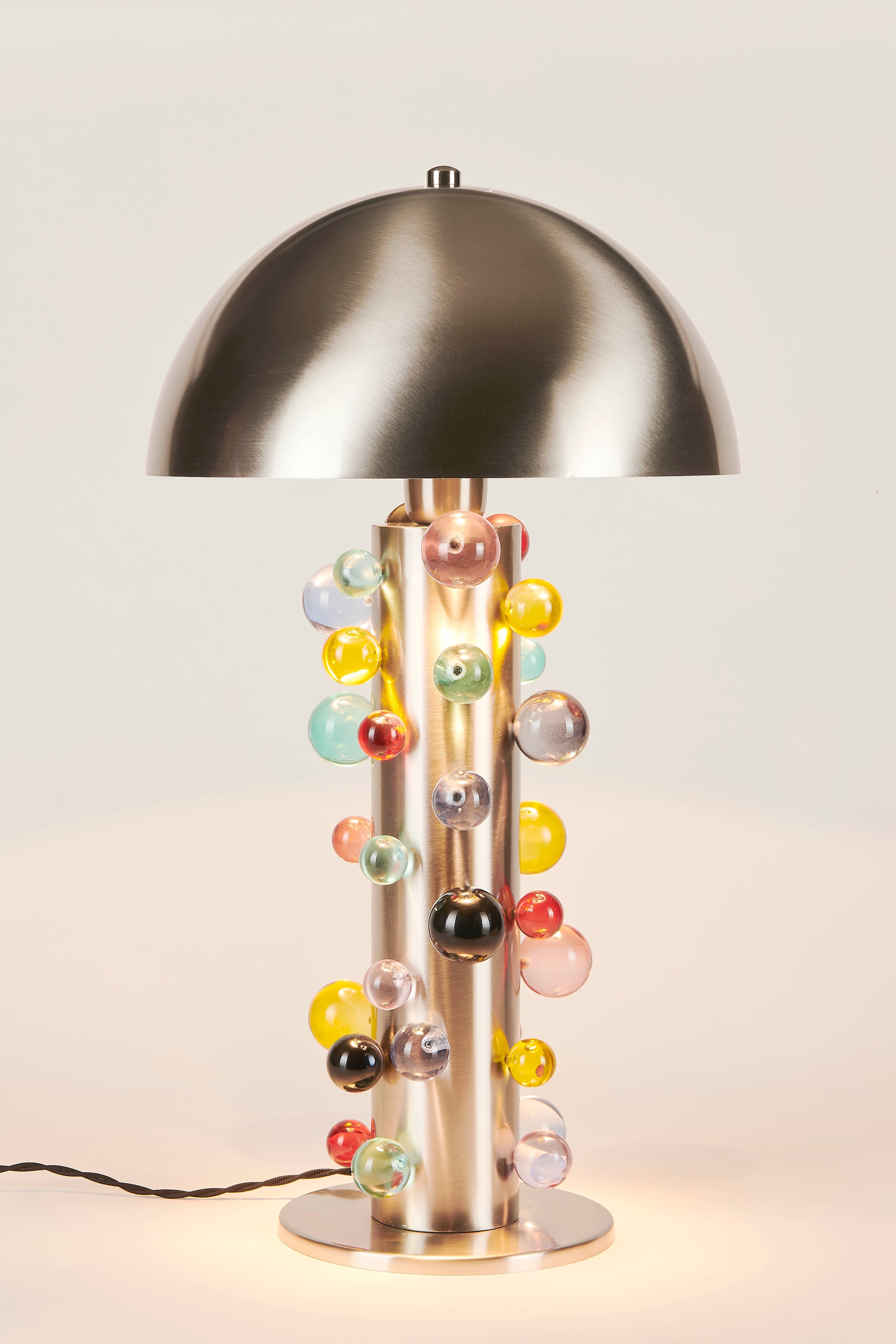 Orora Renkli Cam Detaylı Mat Krom Metal Masa Lambası