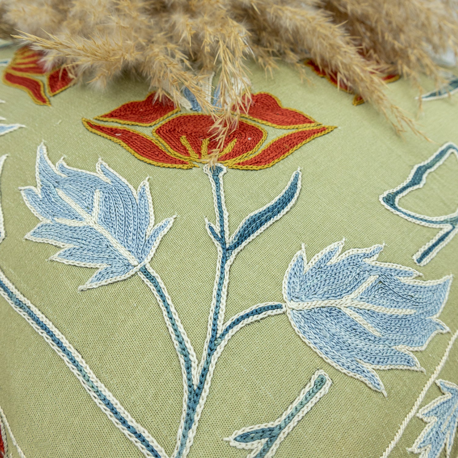 Pamir Çiçek Desenli Kırlent 50x50 cm-Yastık & Kırlent-Soho Antiq-NowShopFun