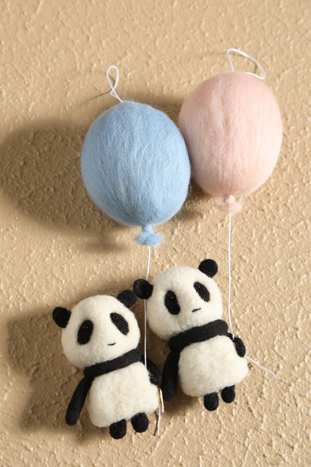 Panda'nın Mavi Balon Düşü Duvar Süsü