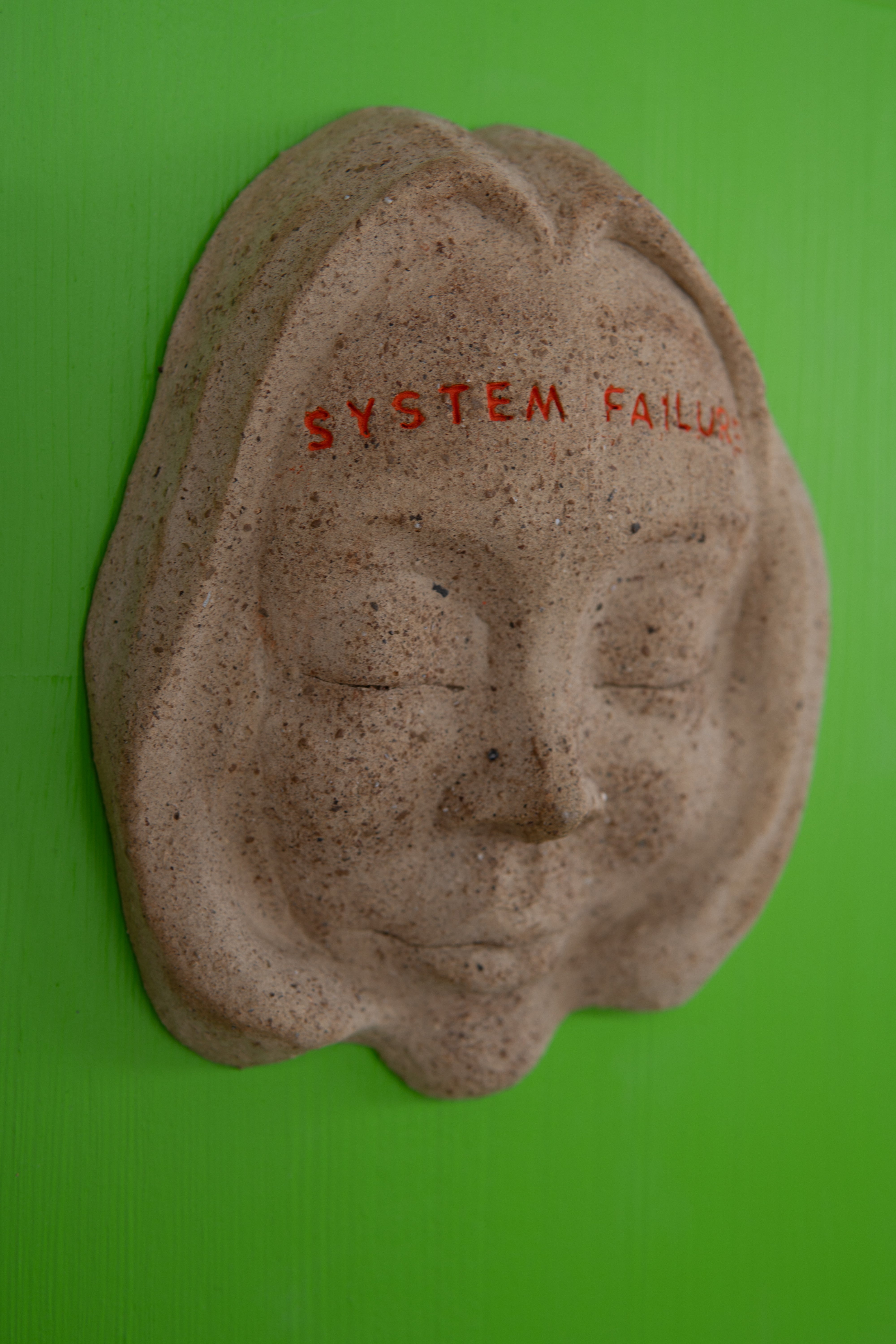 Parlak Yeşil Dopamin Dekor Seramik Duvar Panosu System Failure