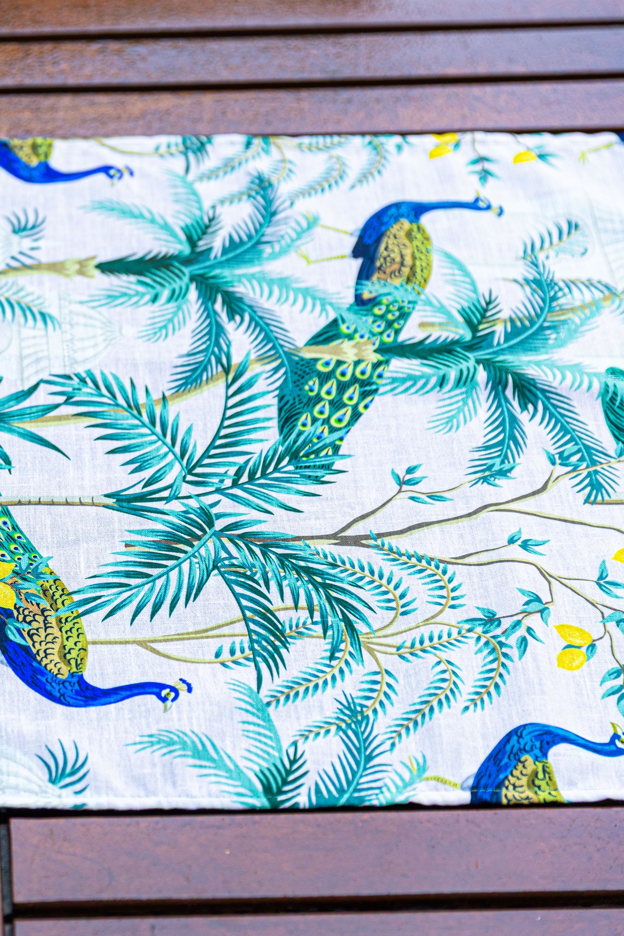 Peacock Grace Runner