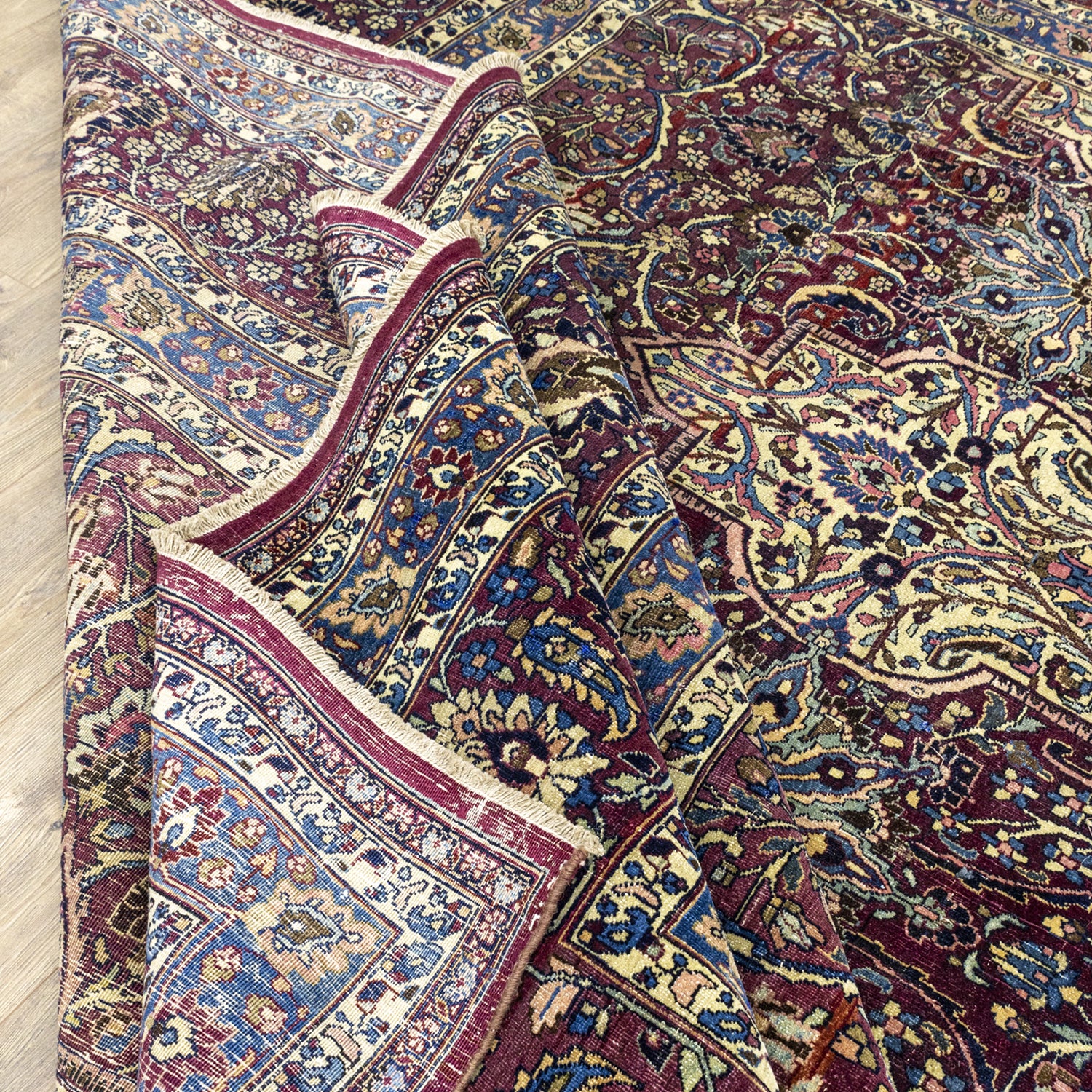 Pedram Geleneksel İran Desenli Yalı Halısı 352x489 cm