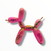 Pembe “Follow Your Dreams” Balon Köpek Heykeli
