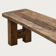 Plank Bench – geri kazanılmış masif ahşap, yakın plan ahşap doku ve işçilik detayı | Woodyworkz