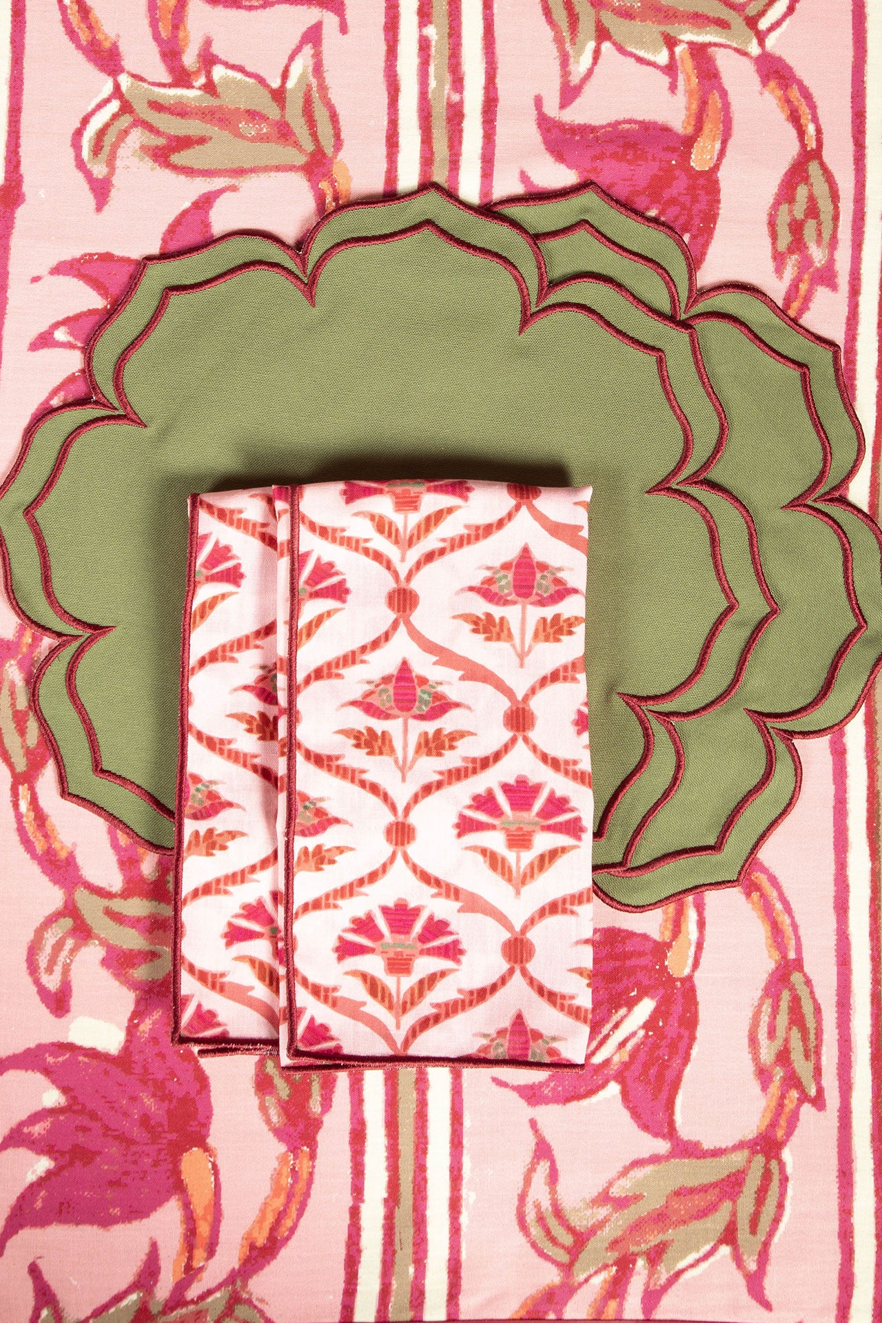 Poetic Masa Örtüsü