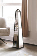 Prism Metal Obelisk Ayna