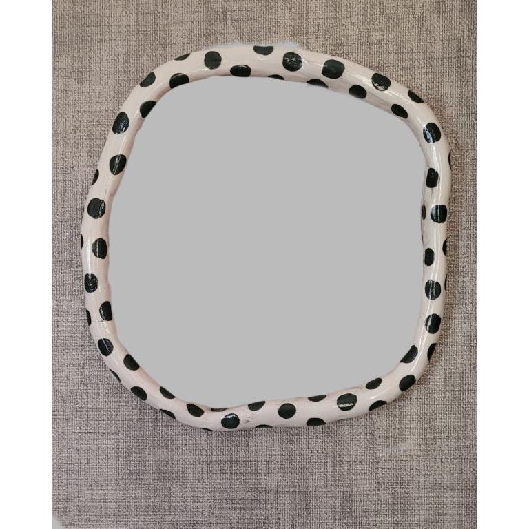 Puantiyeli, Amorf Seramik Çerçeve/Ayna