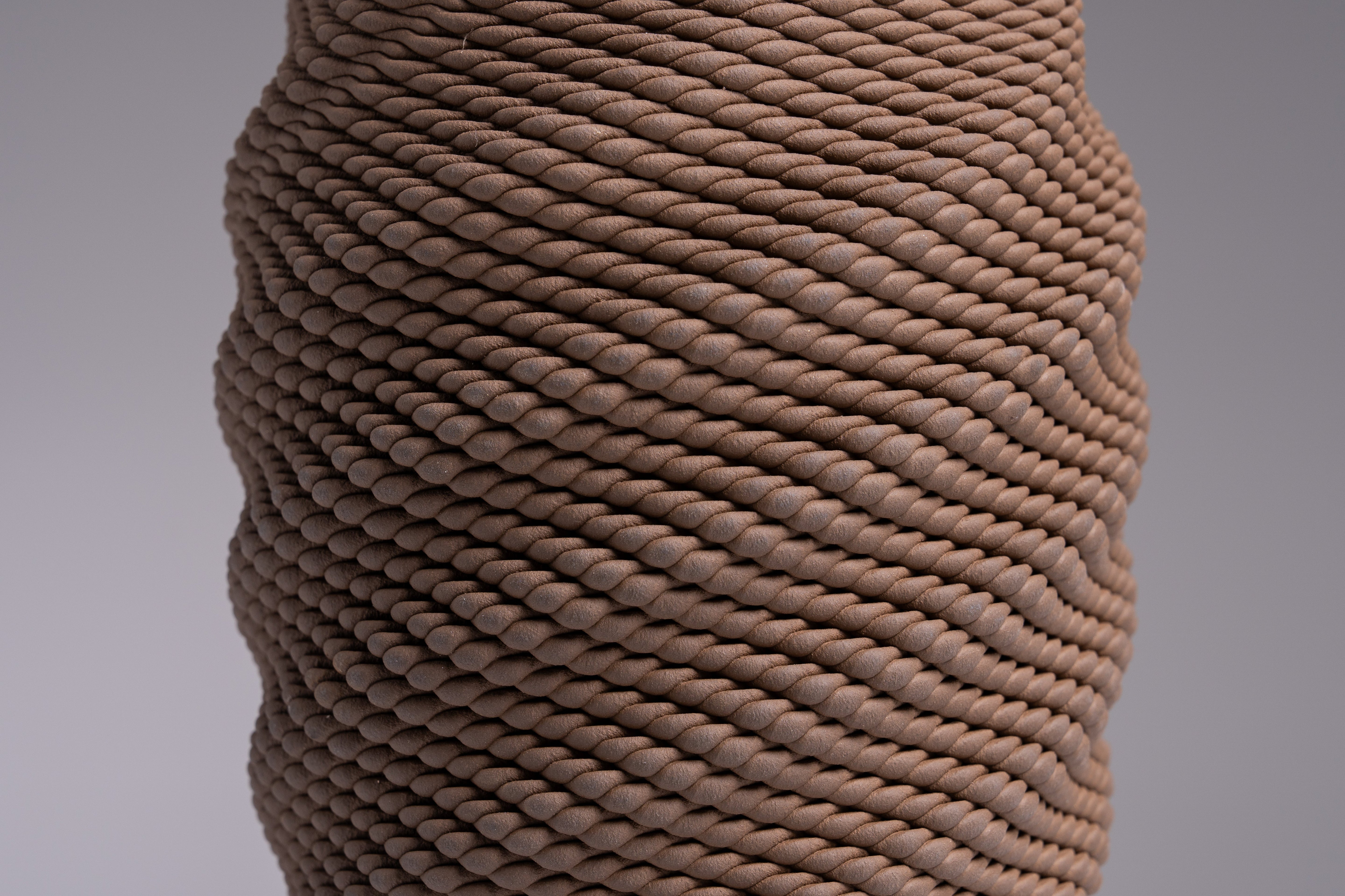 Puncta (Iii) Seramik Vazo-Vazo-Deramic Design-NowShopFun