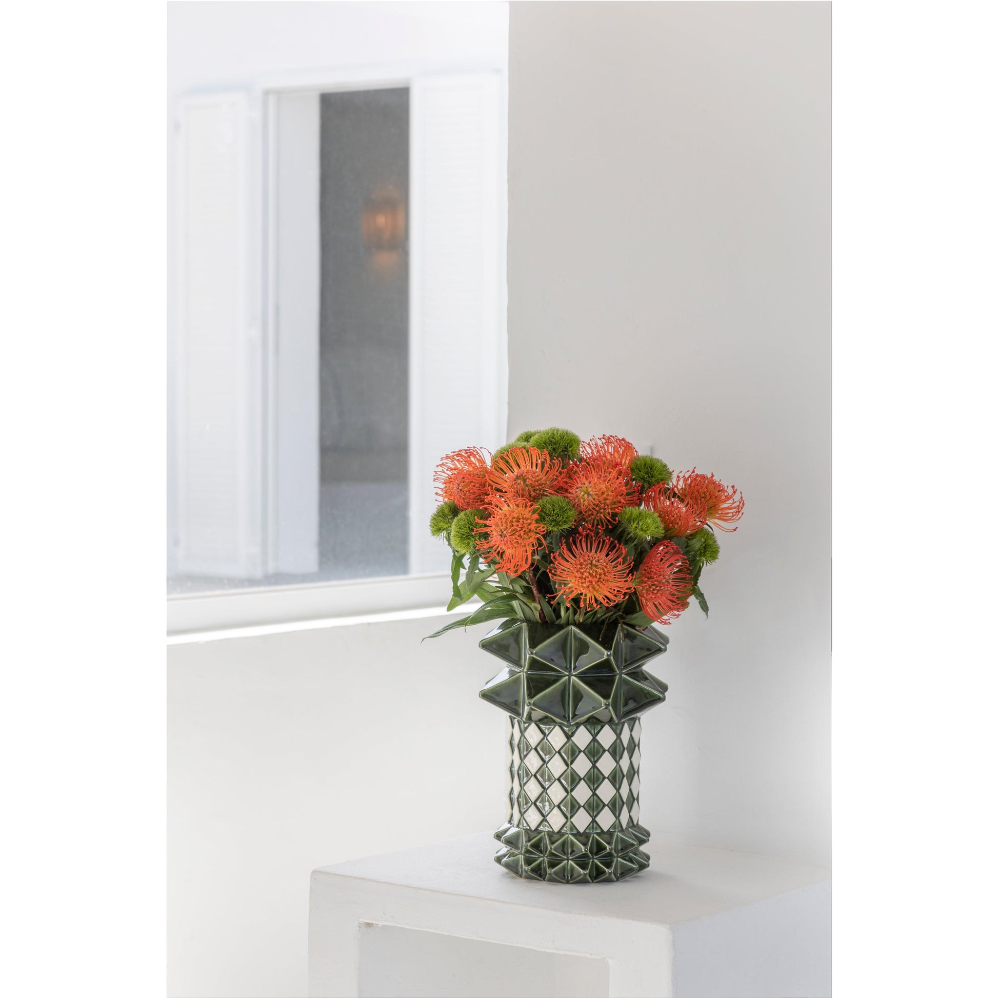 Punk Uzun Seramik Vazo-Vazo-Bordallo Pinheiro-NowShopFun