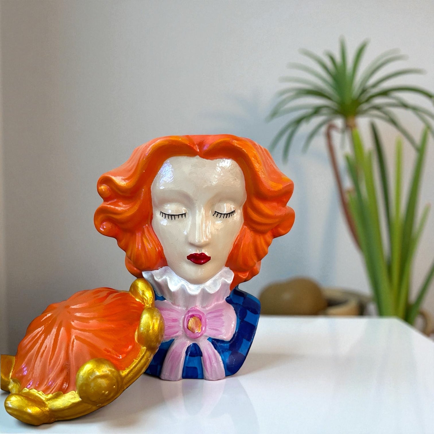 Queen Dekoratif Kapaklı Obje