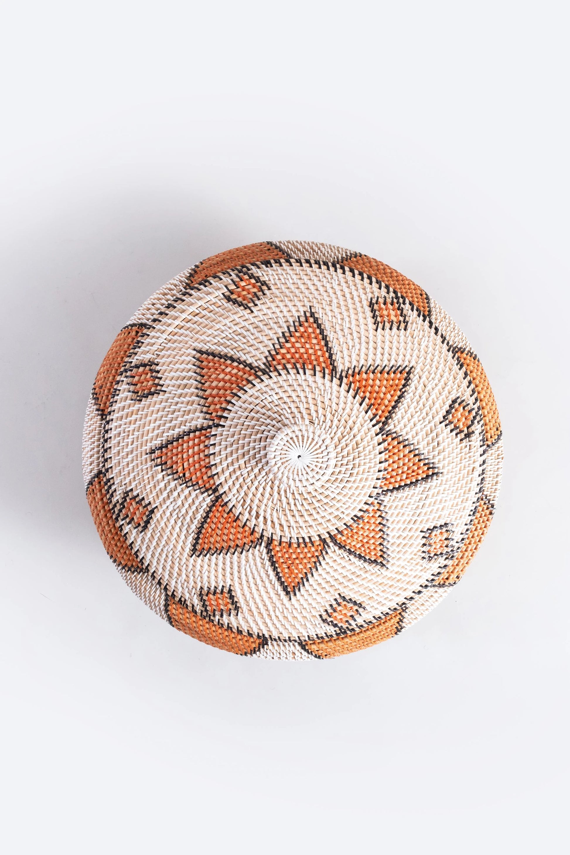Rattan Kapaklı Sepet