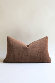 Kora - Kahverengi Dokulu Kırlent ( Kuş Tüyü Dolgu Dahil )-Yastık & Kırlent-Remon-30x50-NowShopFun