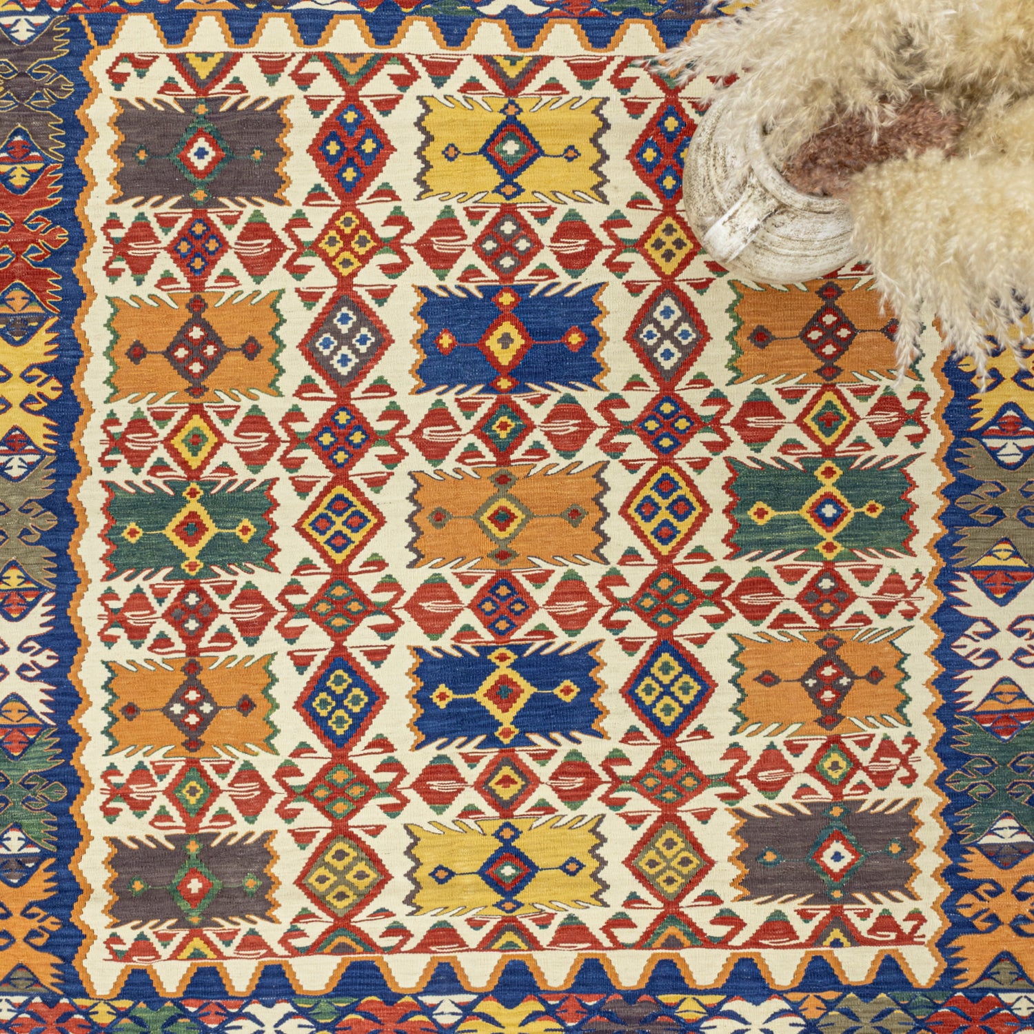 Rhea Hotamış El Dokuma Yün Kilim 140X187 Cm