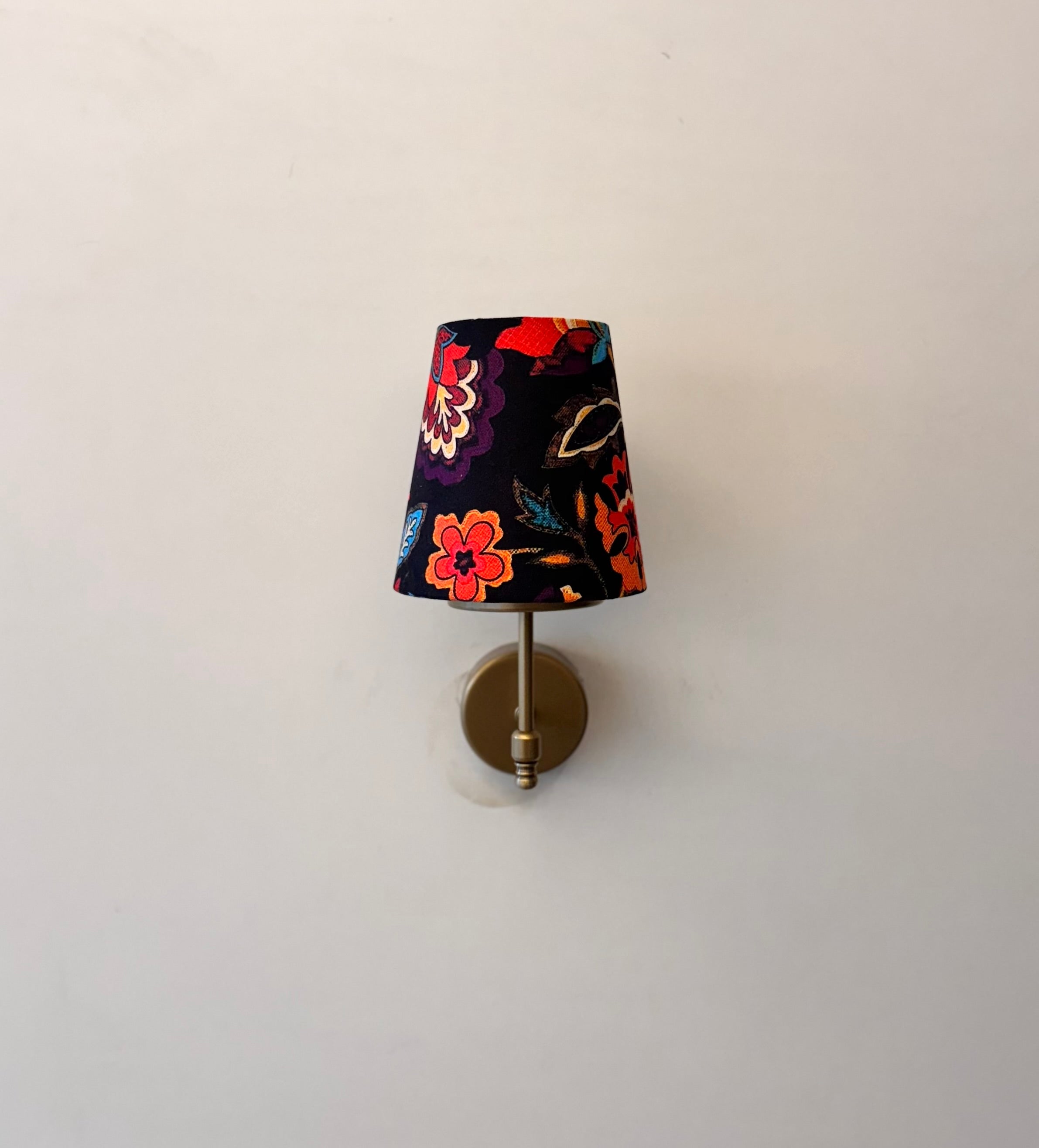 Rhythm Şarjlı Aplik No: 6