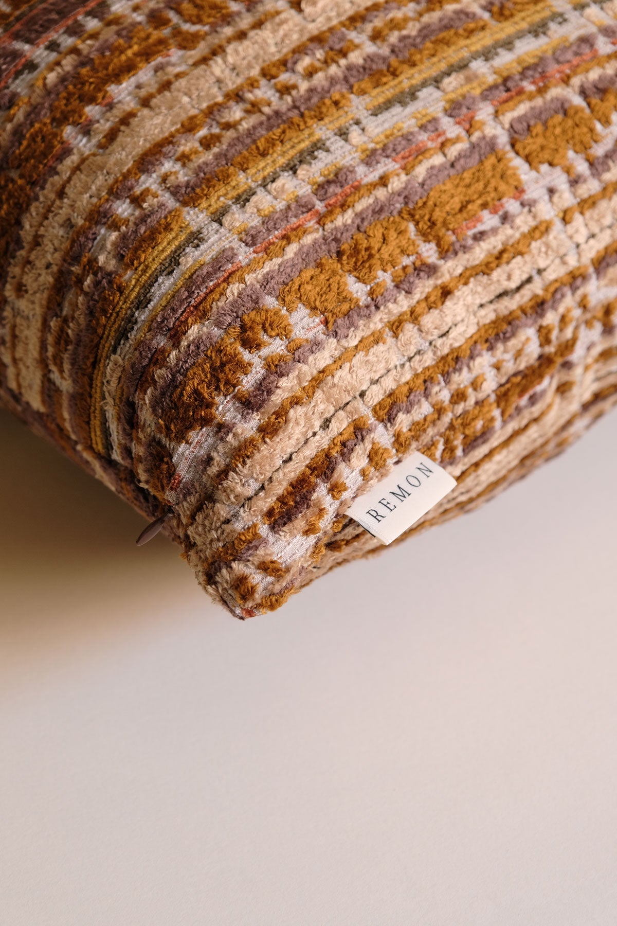 Rilvo Gold - Kuş Tüyü Kırlent-Kırlent-Remon-Turuncu-40x60-NowShopFun