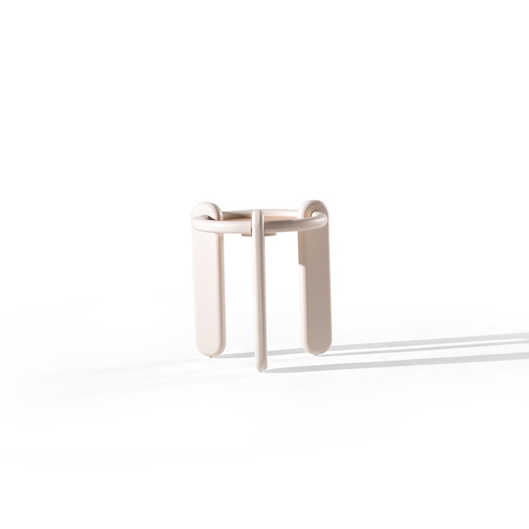 River Orta Sehpa Seti