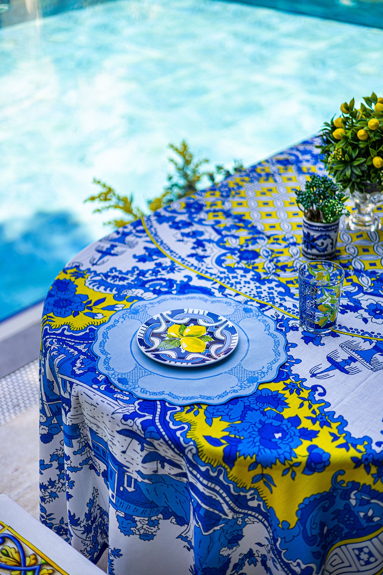 Riviera Masa Örtüsü