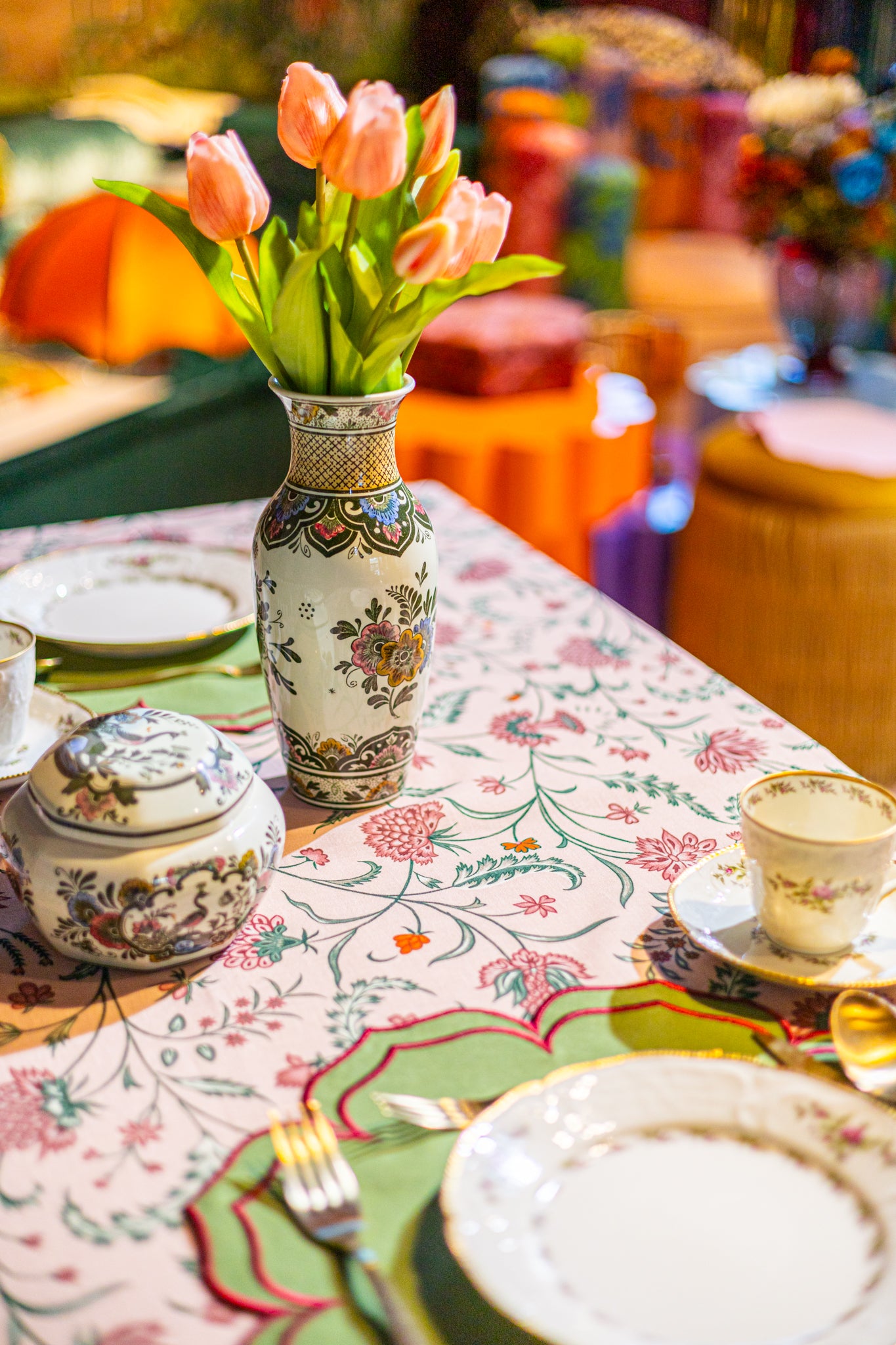 Rosalind Masa Örtüsü