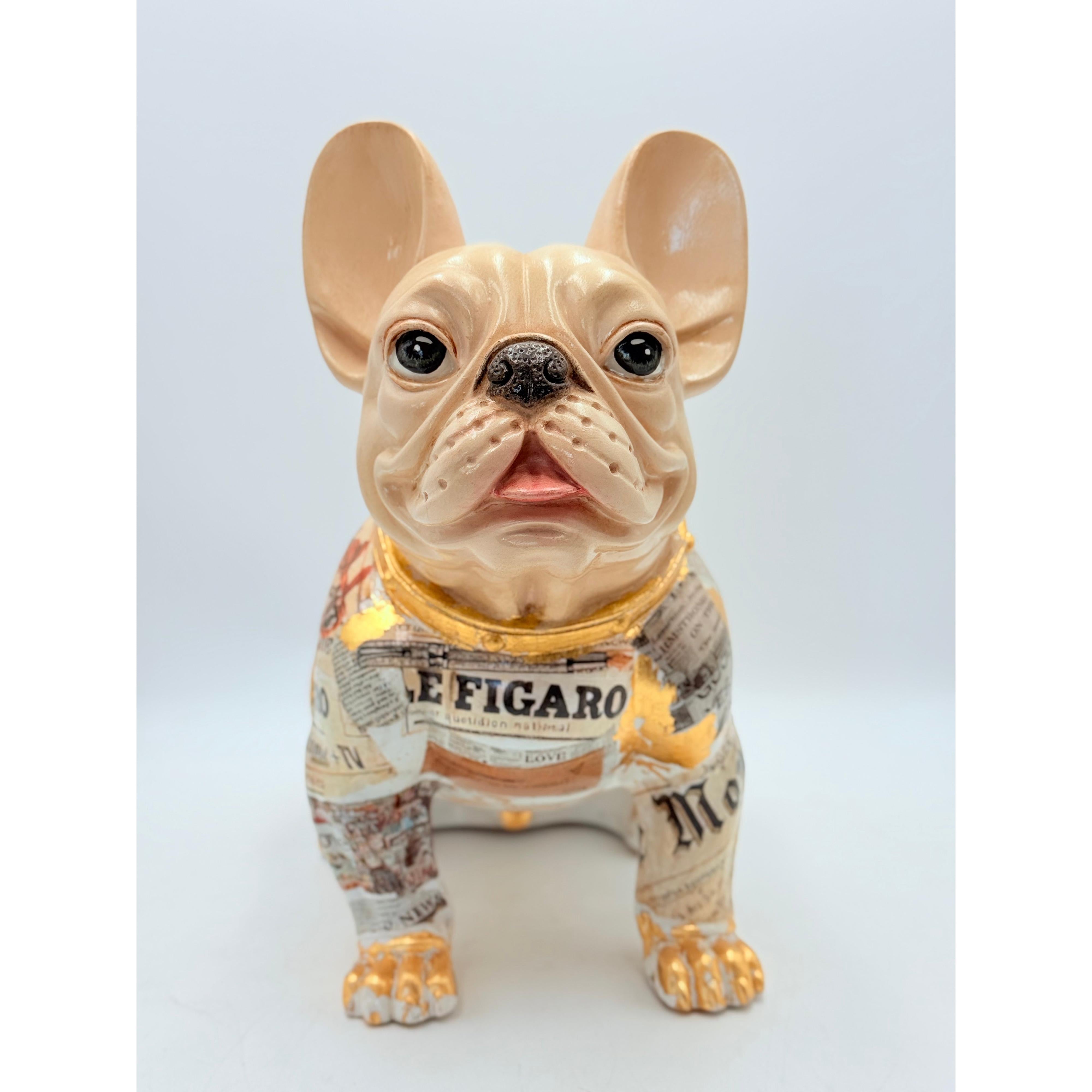 Rustik Gazete Kağıdı Ve Altın Varak Detaylı French Bulldog Heykeli