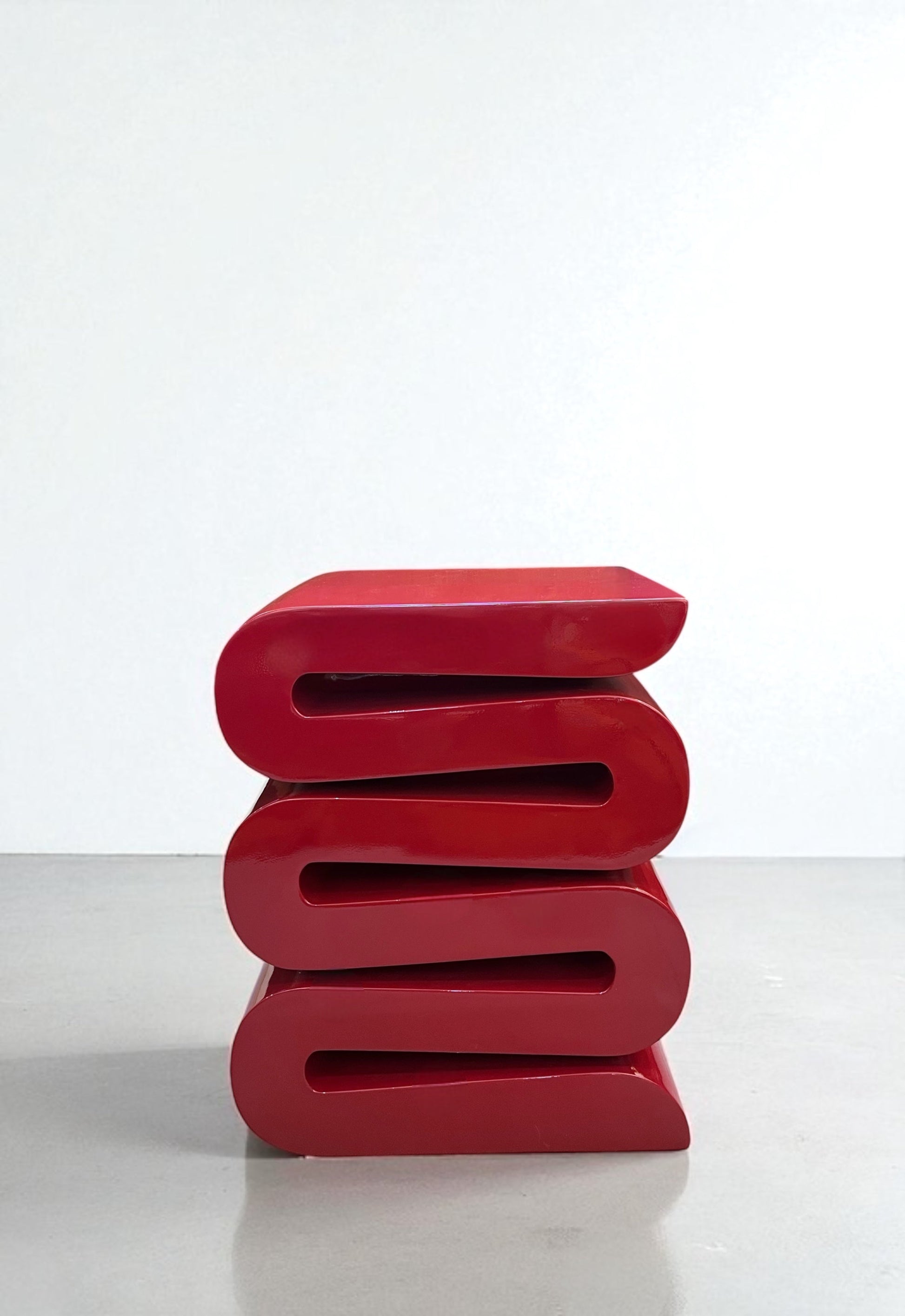 S Stool Yan Sehpa