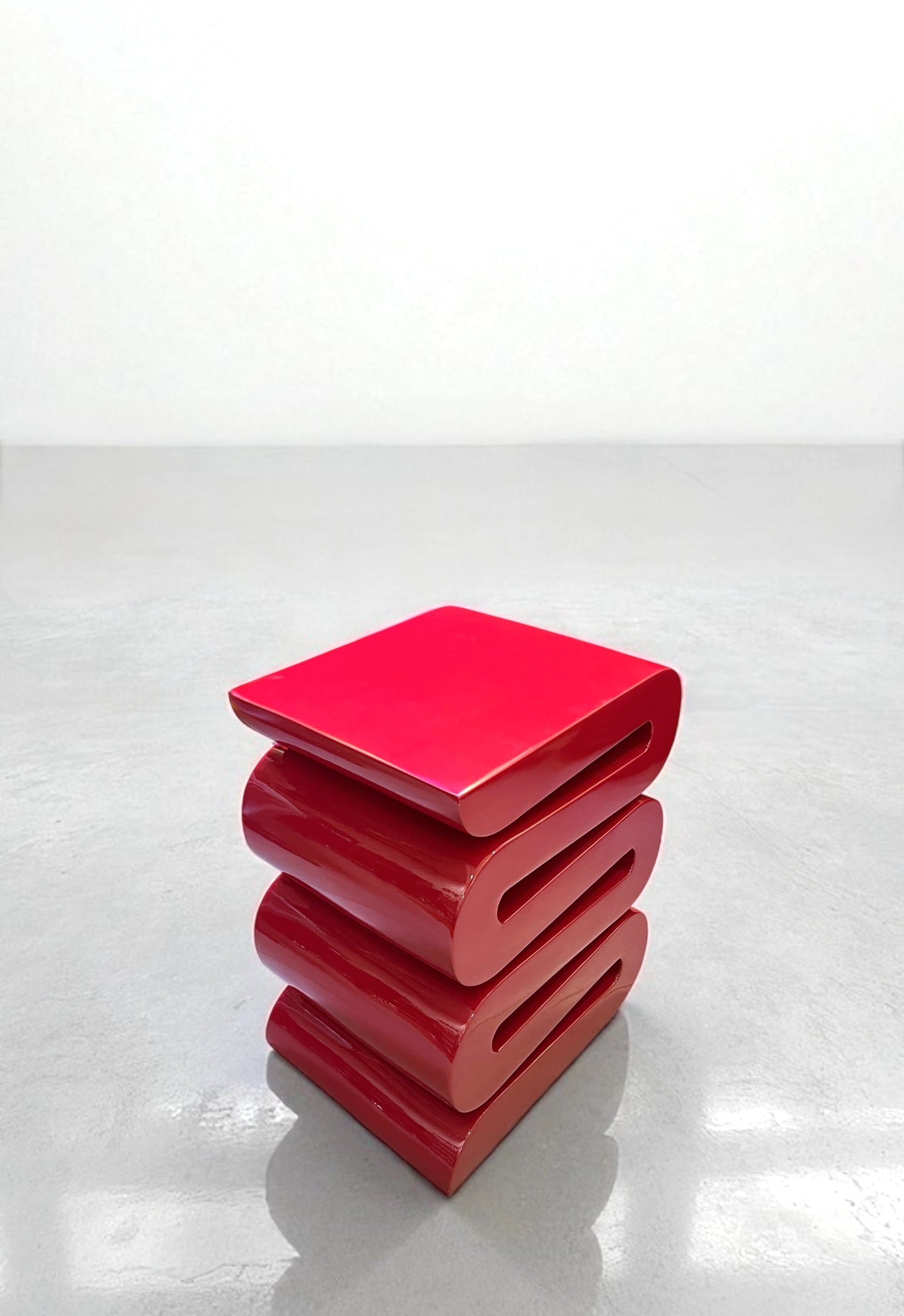 S Stool Yan Sehpa