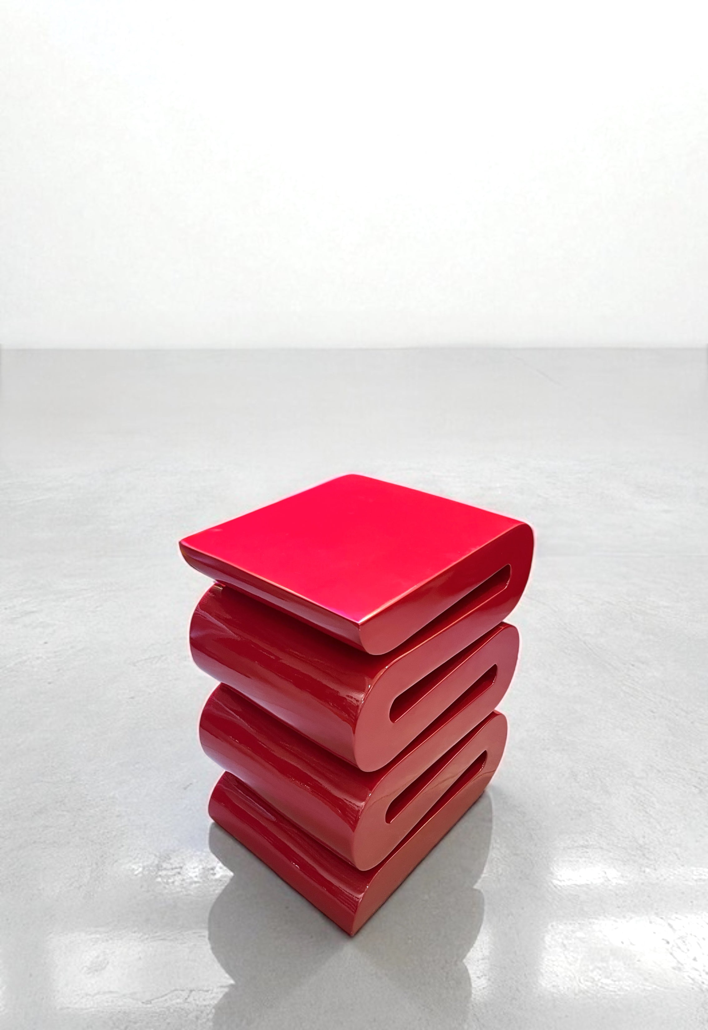 S Stool Yan Sehpa