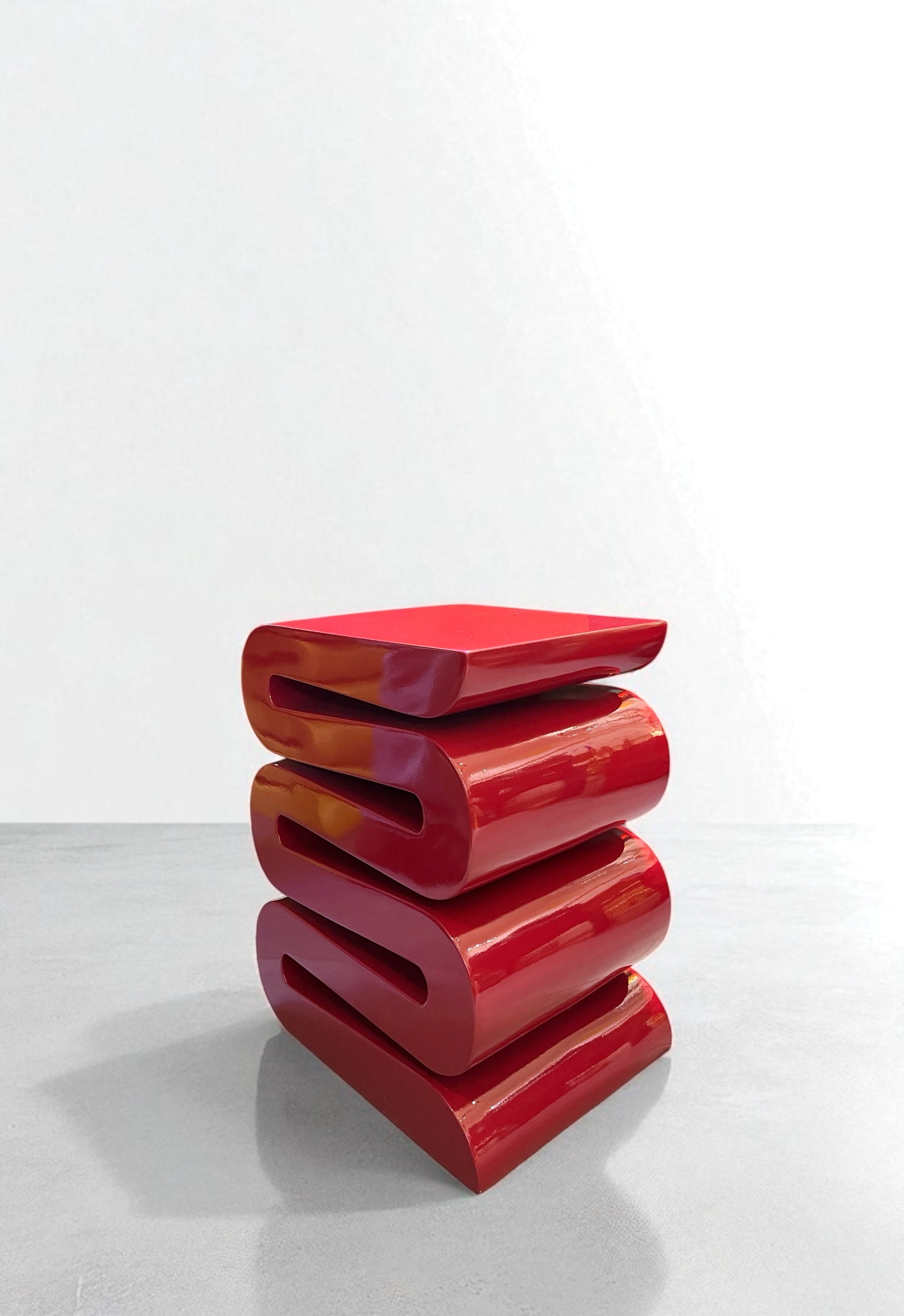 S Stool Yan Sehpa