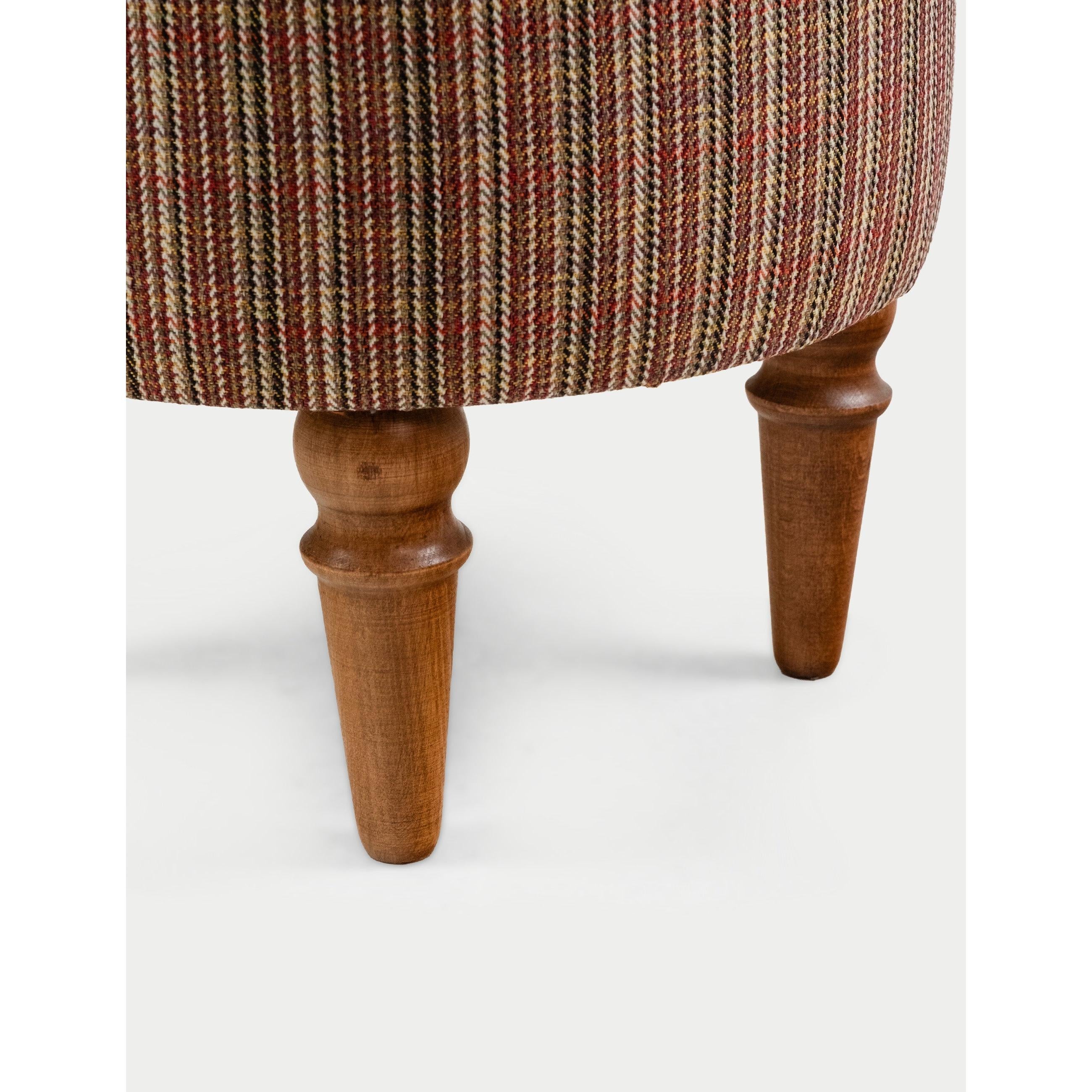 Saga Nostajik Ekose Ahşap Ayaklı Puf