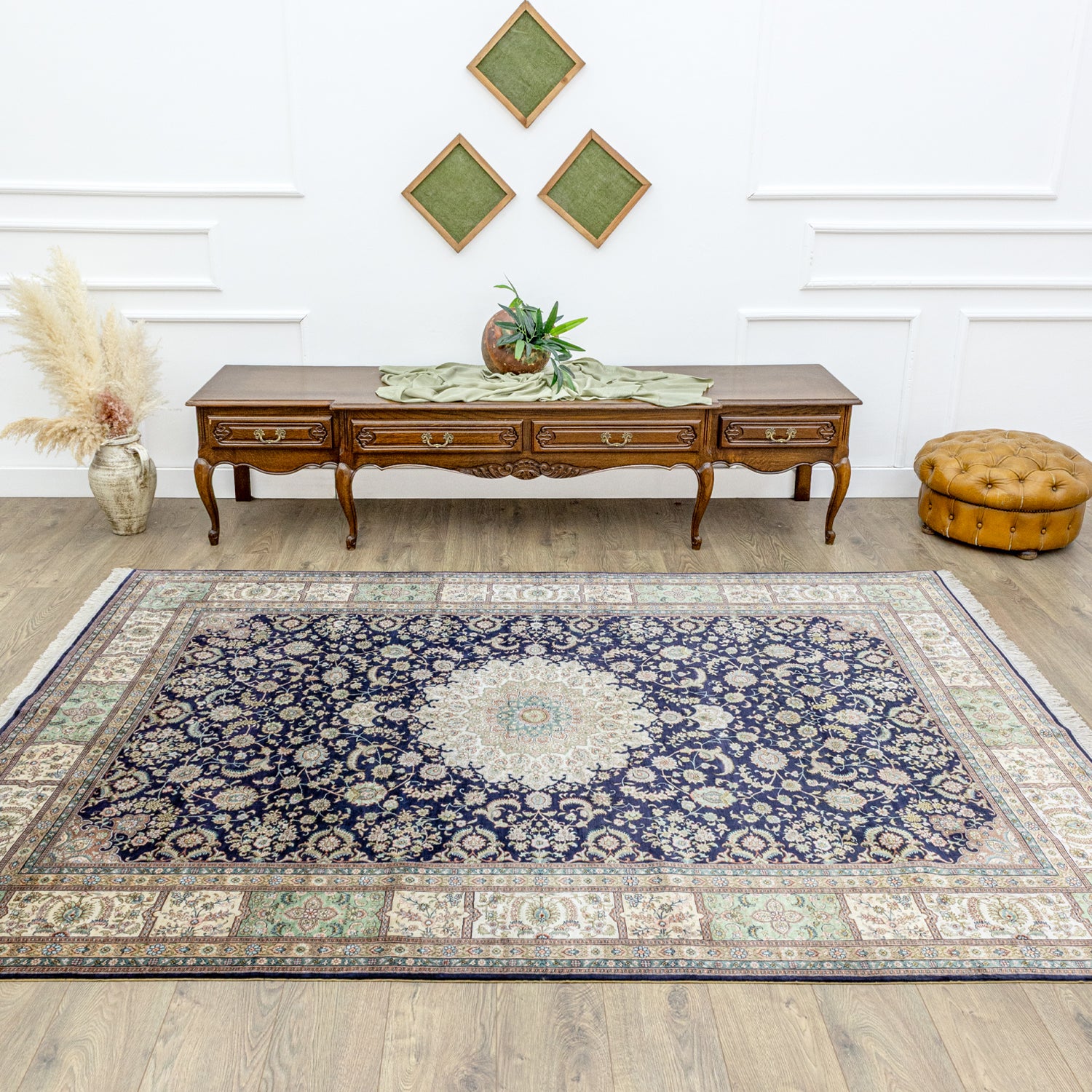 Sandine Madalyon Desenli İpek Halı 184x268 cm